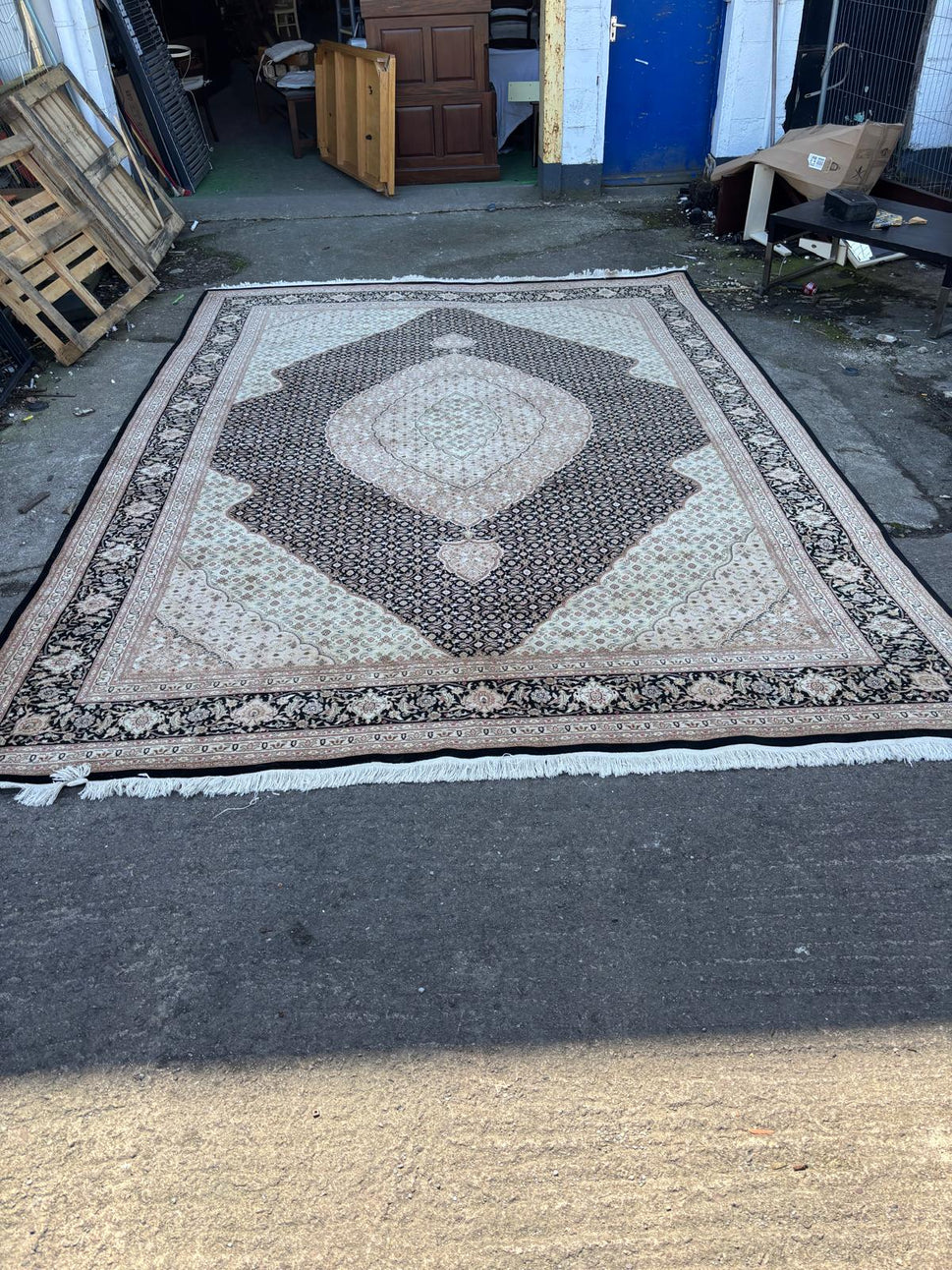 Large persian wool mix rug 43630