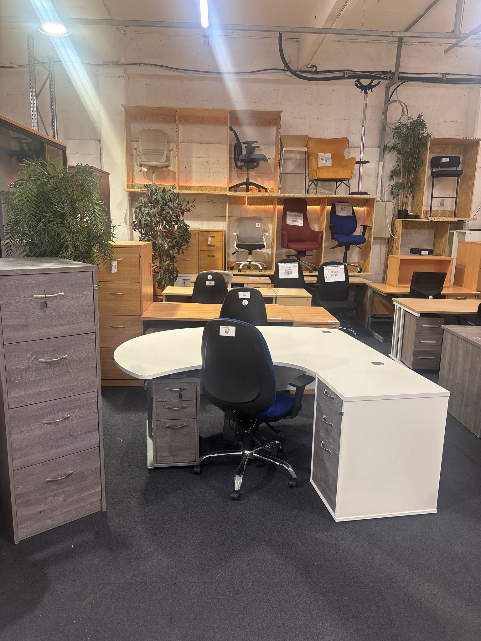 Executive bow fronted radial desk, right hand including matching desk high pedestal set (1800mm x 1700mm)