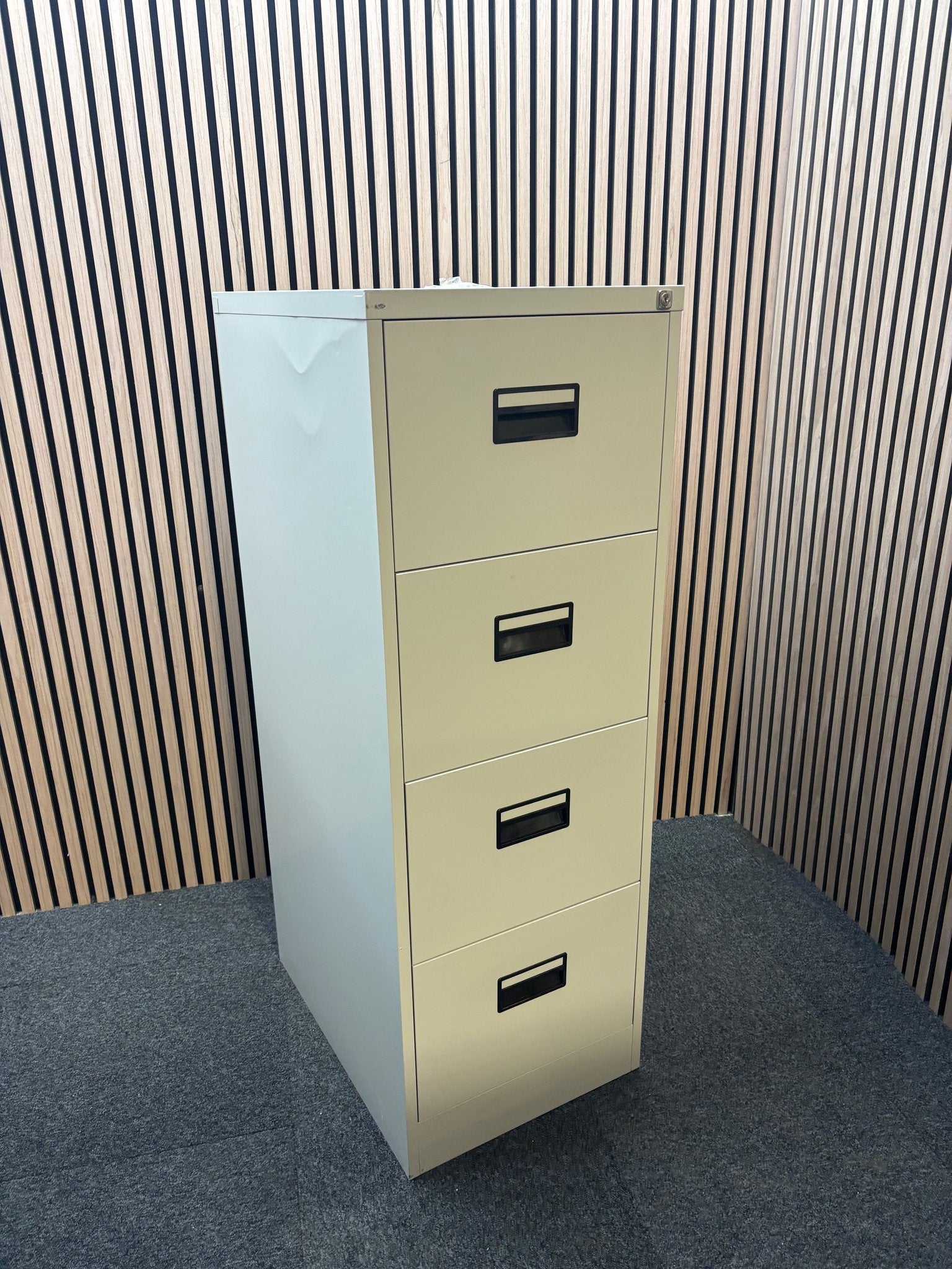 Grey metal 4 drawer filing cabinet