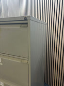 4 drawer filing cabinet in grey metal