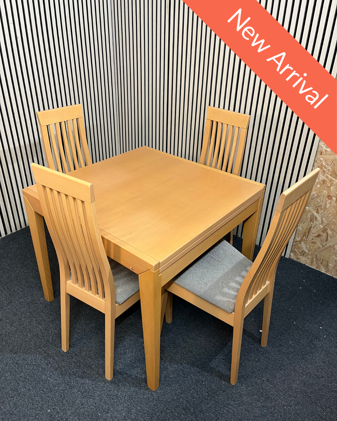 Caligaris Beech square extendable kitchen table (L 90 - 180 x W 90 cm) with 4 no. matching solid wood high back chairs with grey fabric seat cushions 3126