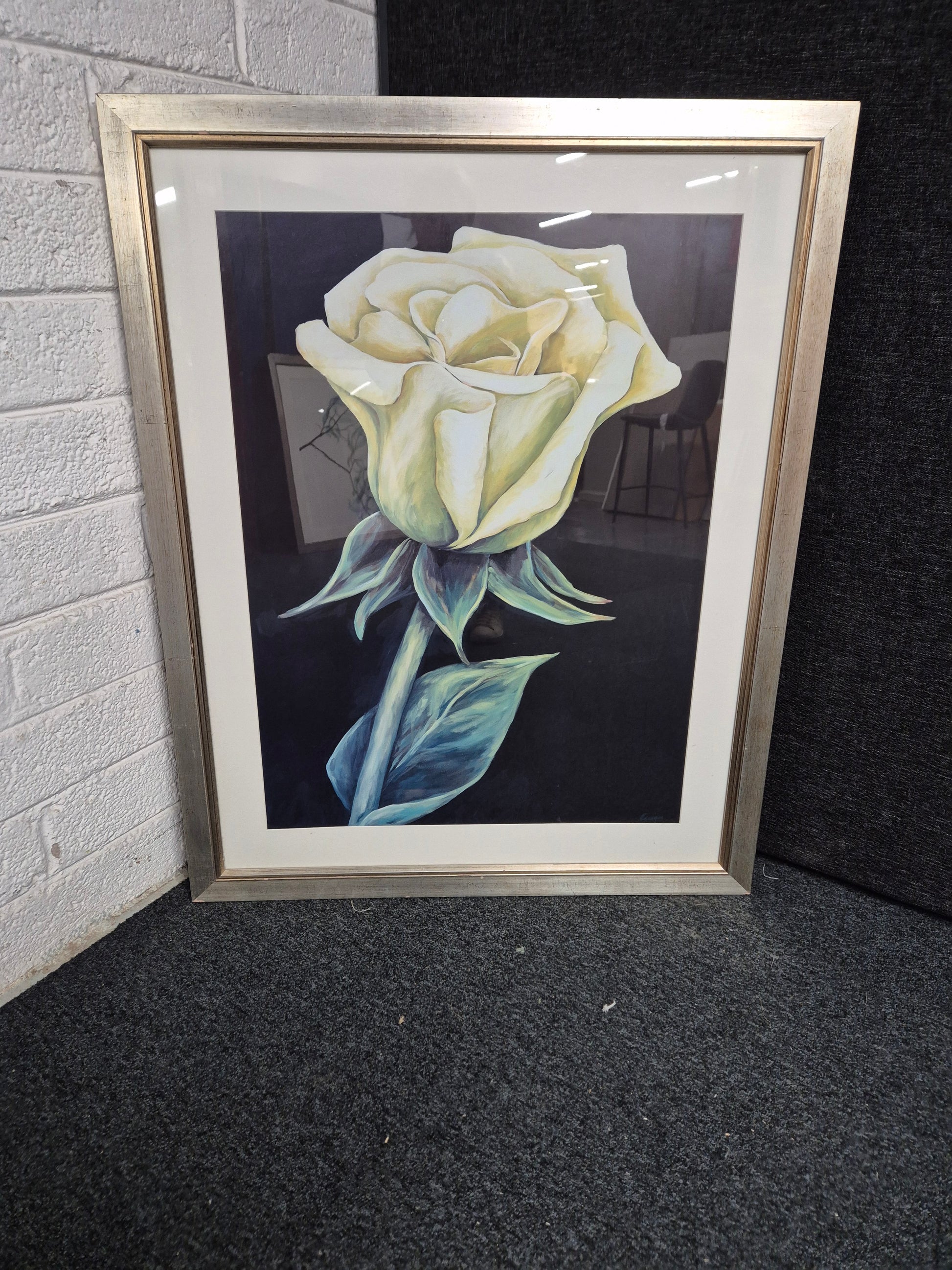 White rose illustration in silver frame ( 820 x L 1010 mm) 1225
