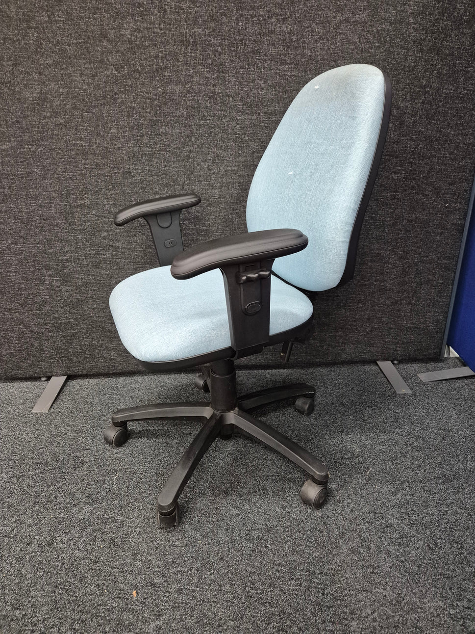 Vantage bespoke blue swivel chair 2 levers height adjustable arms