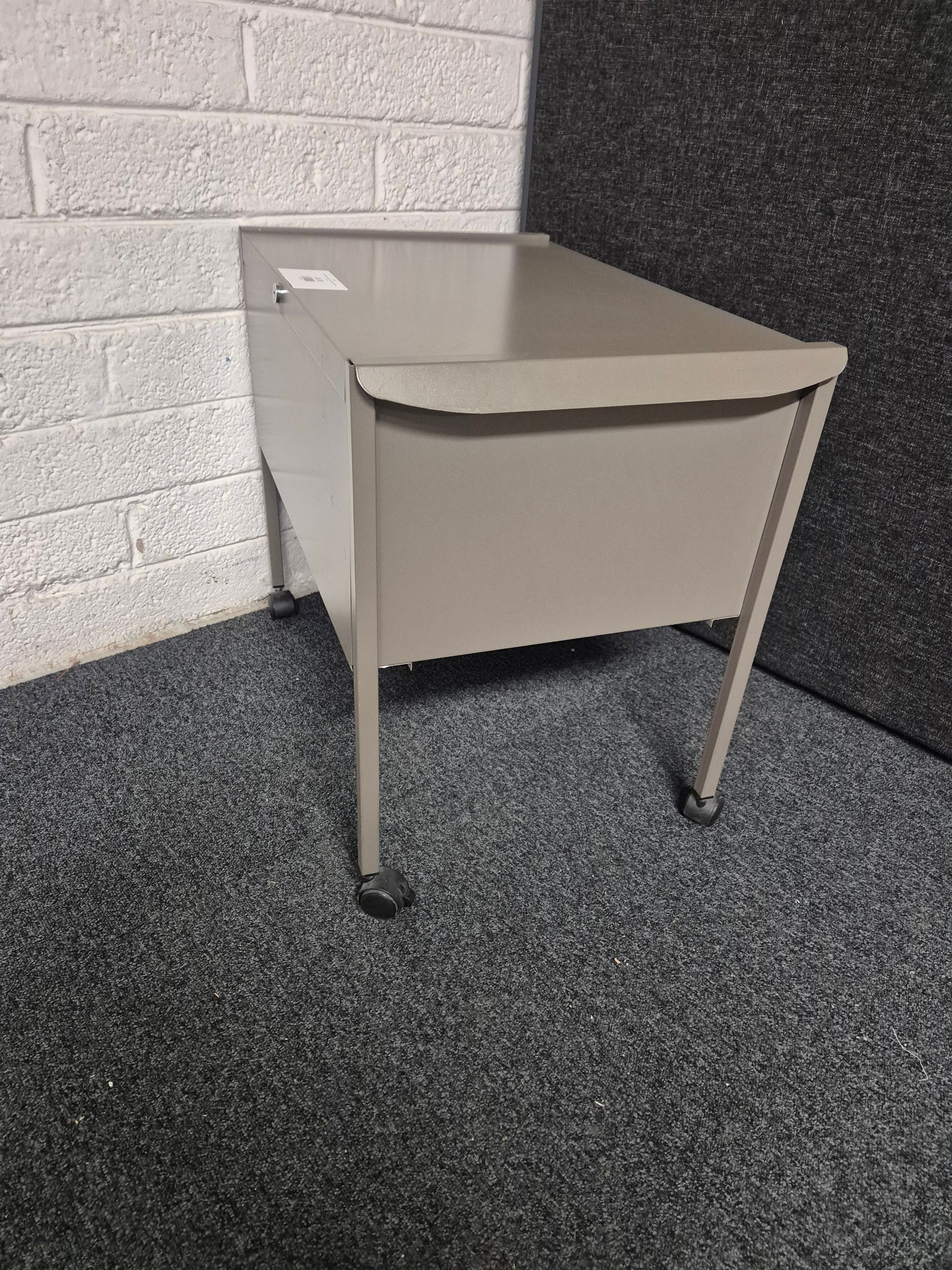 SECONDHAND twinlock single drawer mobile filing cabinet