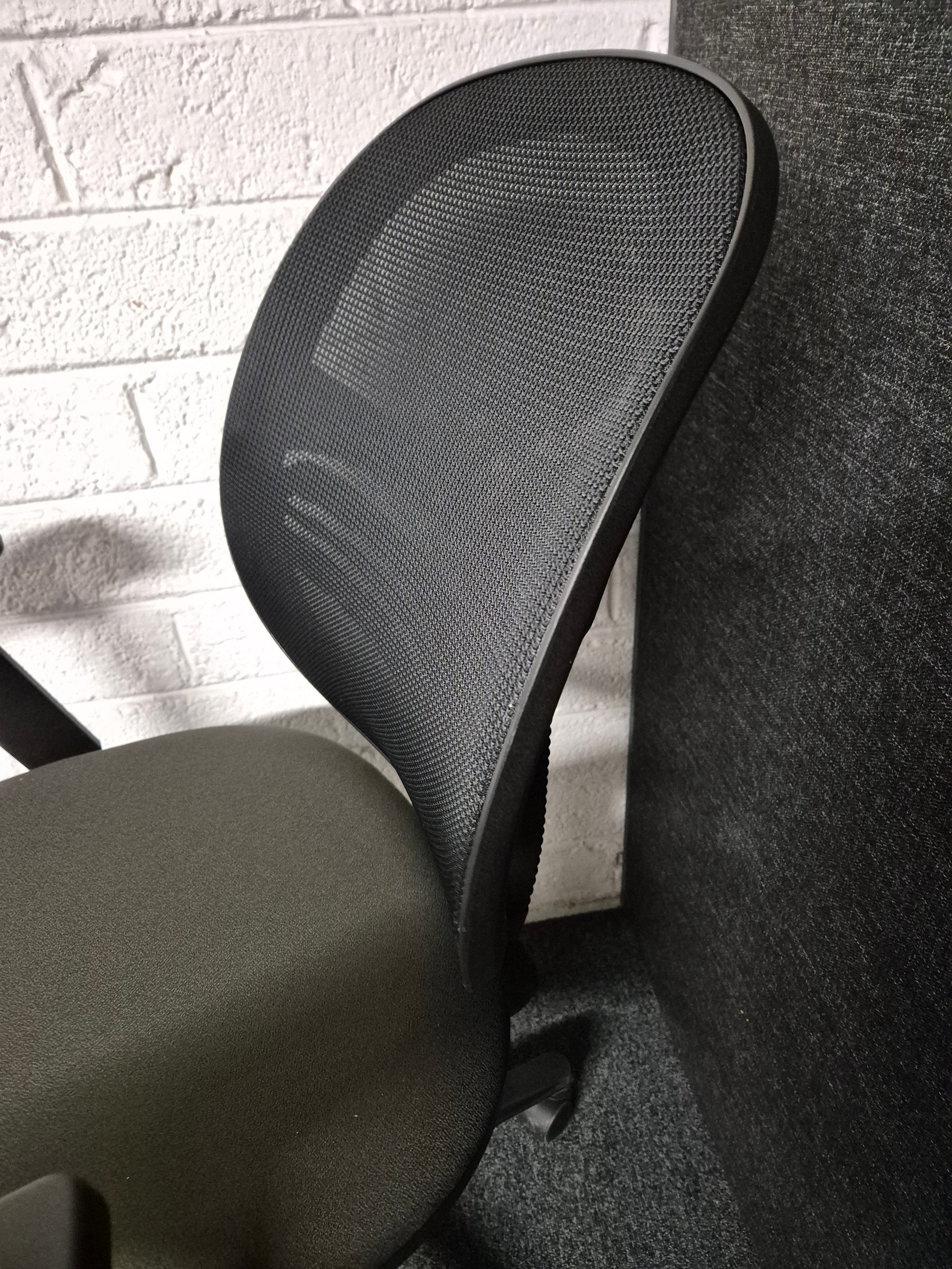 Jota 2 lever swivel chair with HA Back and arms