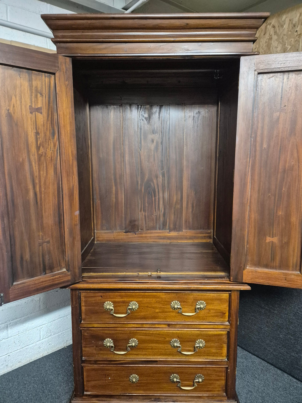 Tall solid mahogany stained 2 door 3 drawer ornate wardrobe (H 2050 x W 1080 x D 600 mm) 3125