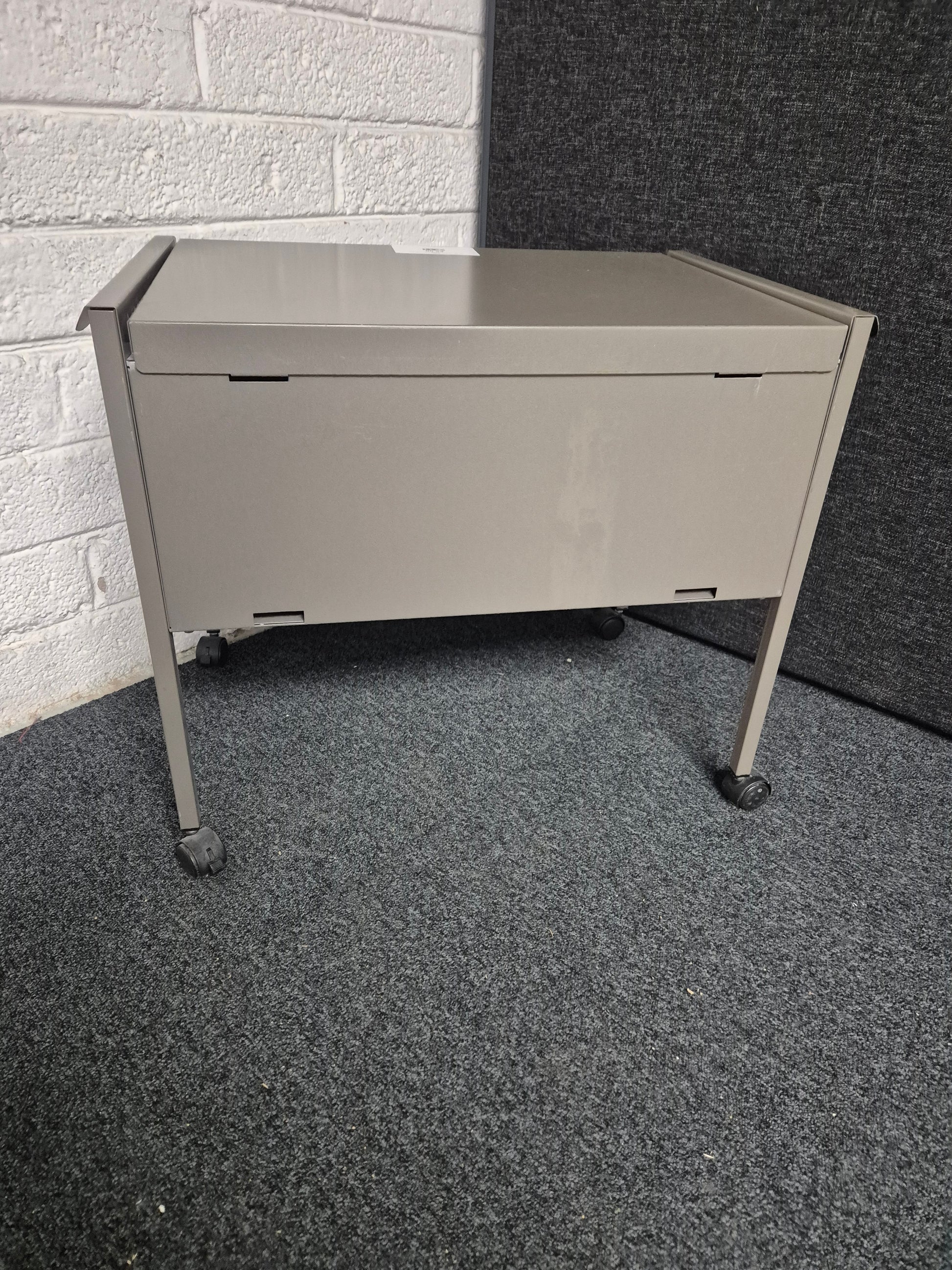 SECONDHAND twinlock single drawer mobile filing cabinet