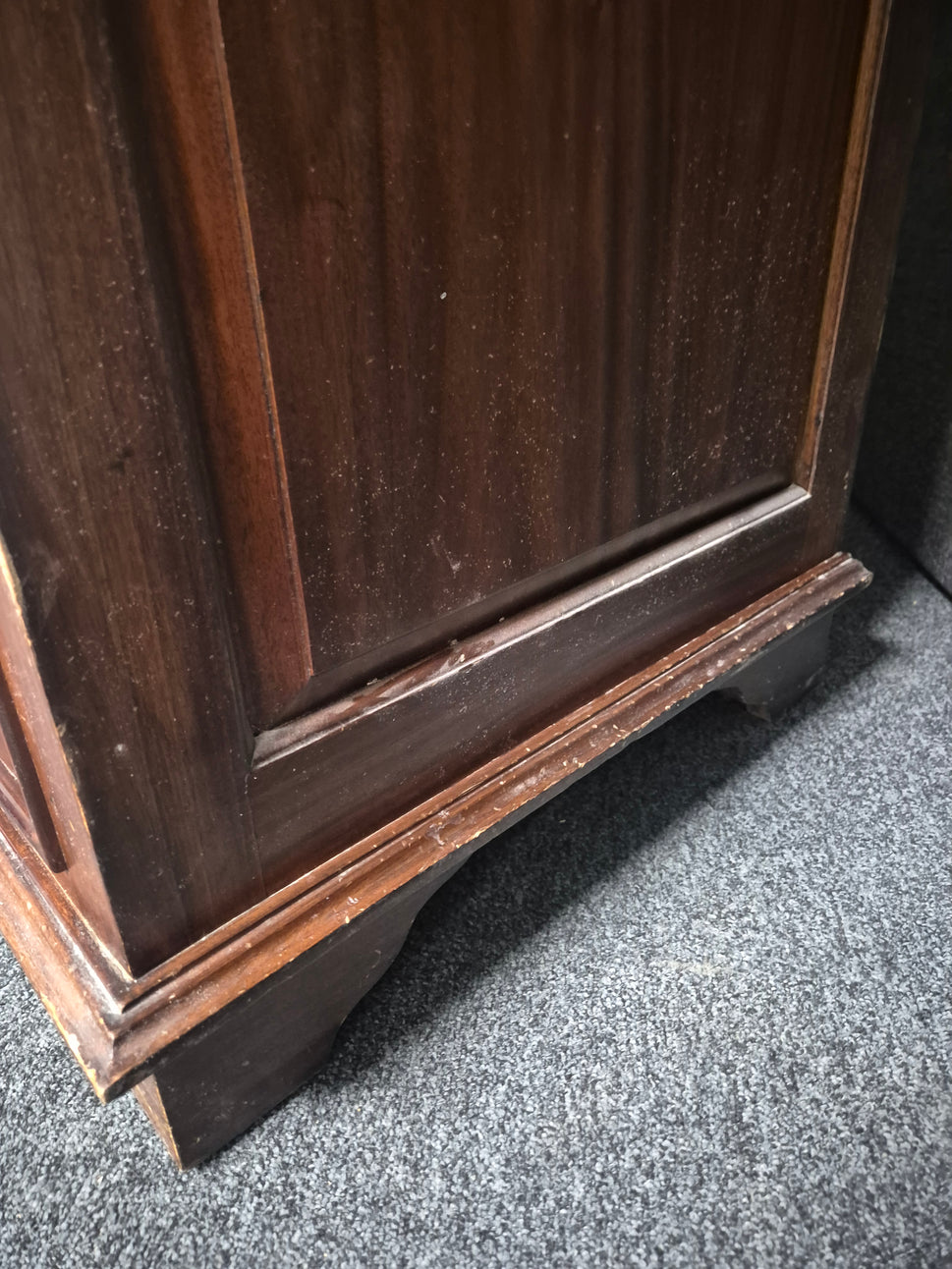 Tall solid mahogany stained 2 door 3 drawer ornate wardrobe (H 2050 x W 1080 x D 600 mm) 3125