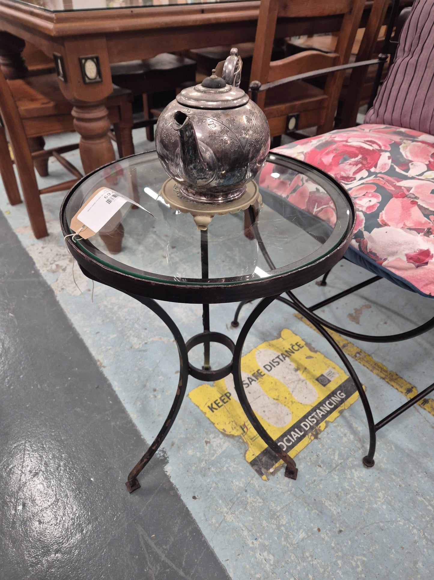 Black metal circular glass top occasional lamp table 4224