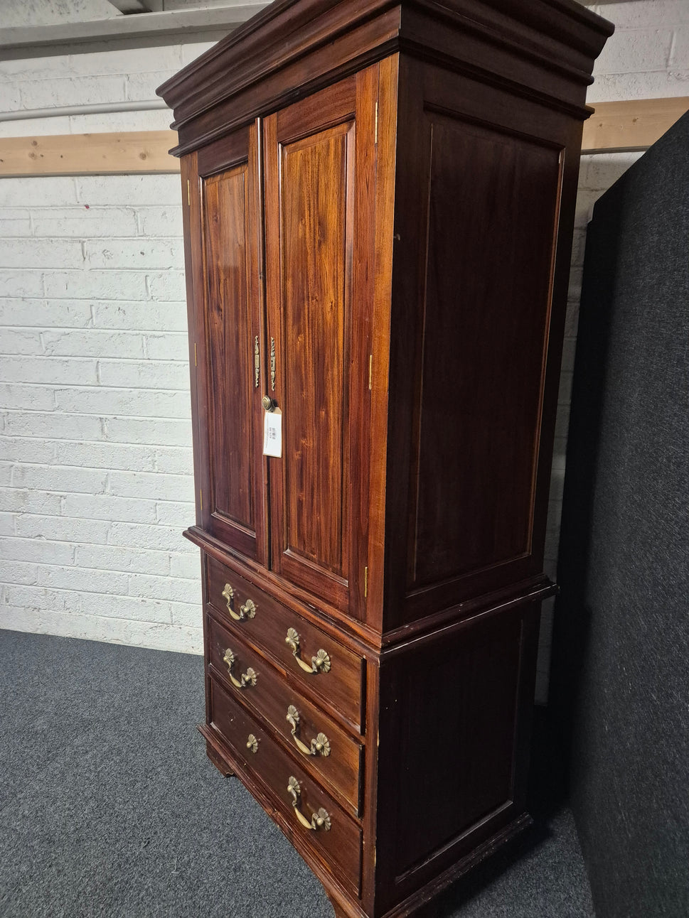 Tall solid mahogany stained 2 door 3 drawer ornate wardrobe (H 2050 x W 1080 x D 600 mm) 3125