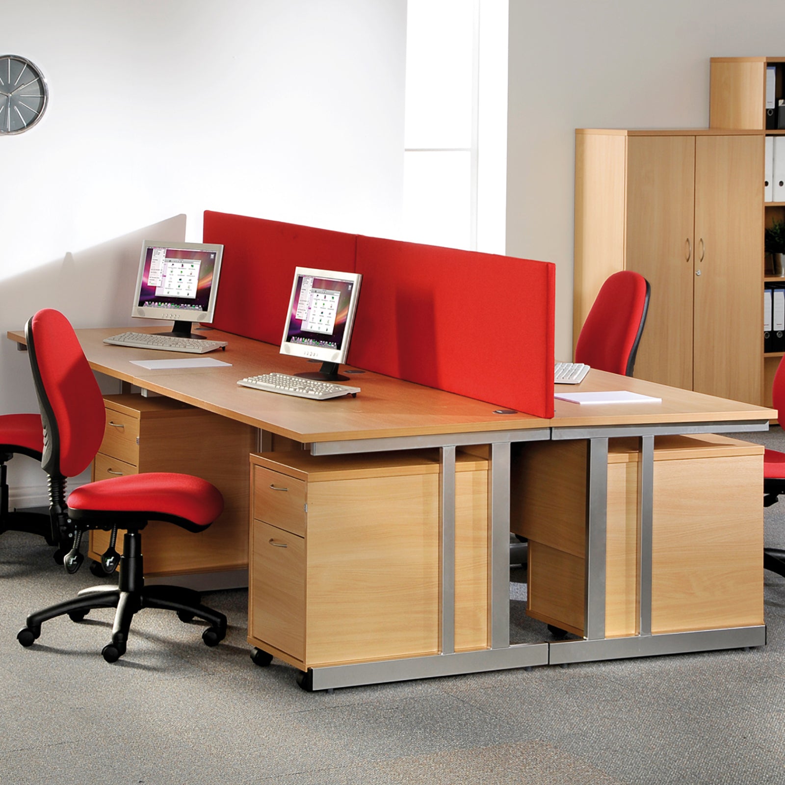 Straight desk 168 (1600mm x 800mm)