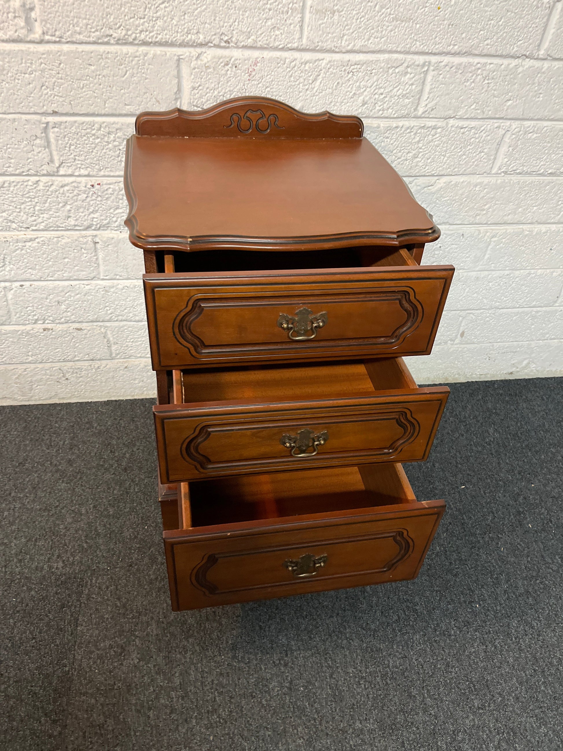 Rossmore mahogany ornate 3 drawer bedside locker with protective glass top and upstand 46Wx44Dx74H cm 2225