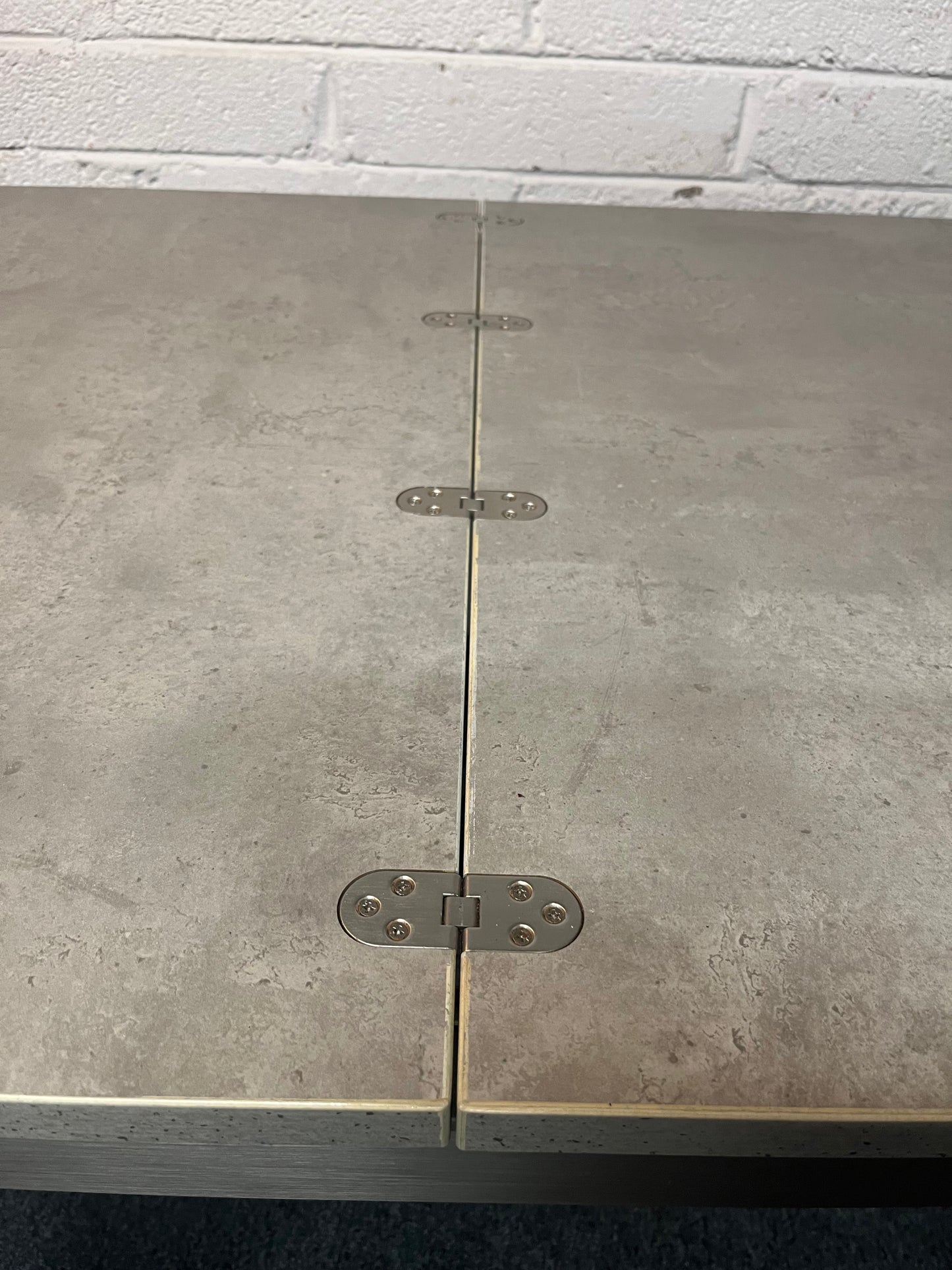Metal framed large fold out grey laminate kitchen table (H 72 x W 180 x D 90 cm) 1325
