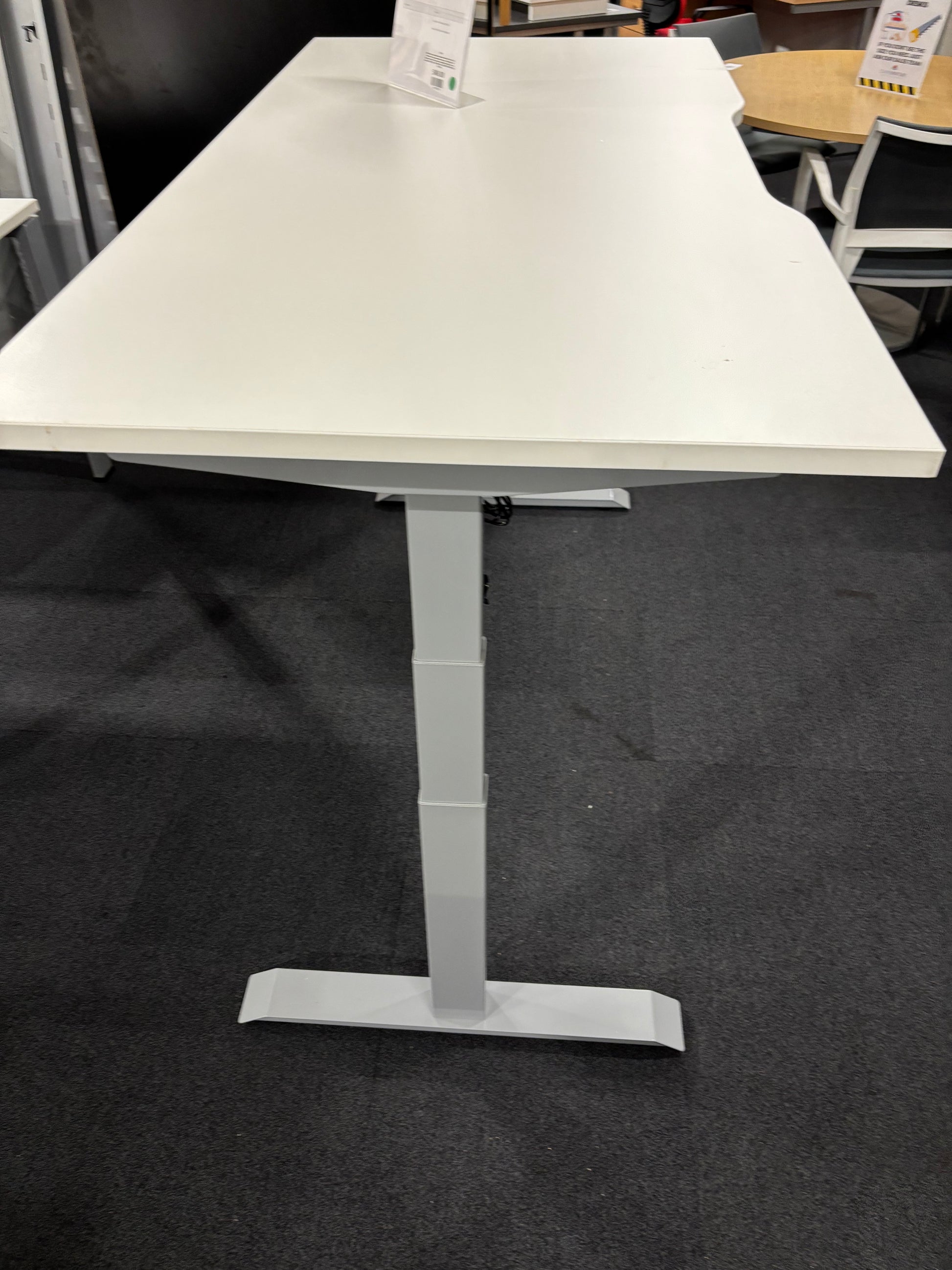 NEW height adjustable expandable electric frame. Dual Motor with 3 programmable memory, 100kg load. Sit/Stand reminder. Frame color available in Black, silver or white. PRICE INC VAT AND AND  A DESKTOP FROM 1200 TO 1600L