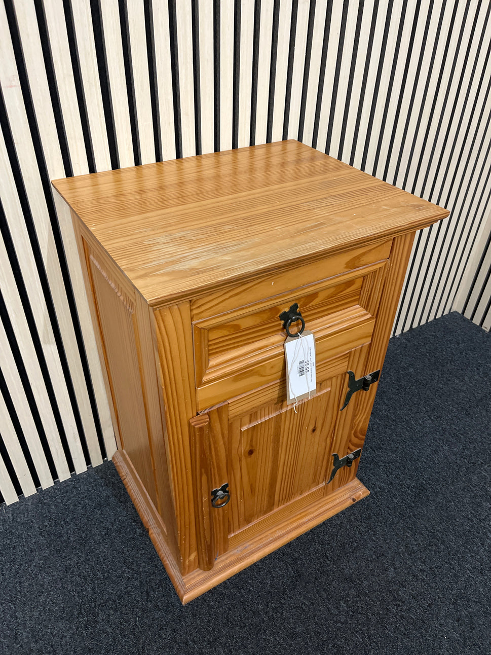 Natural pine 1 door 1 drawer bedside locker  3325