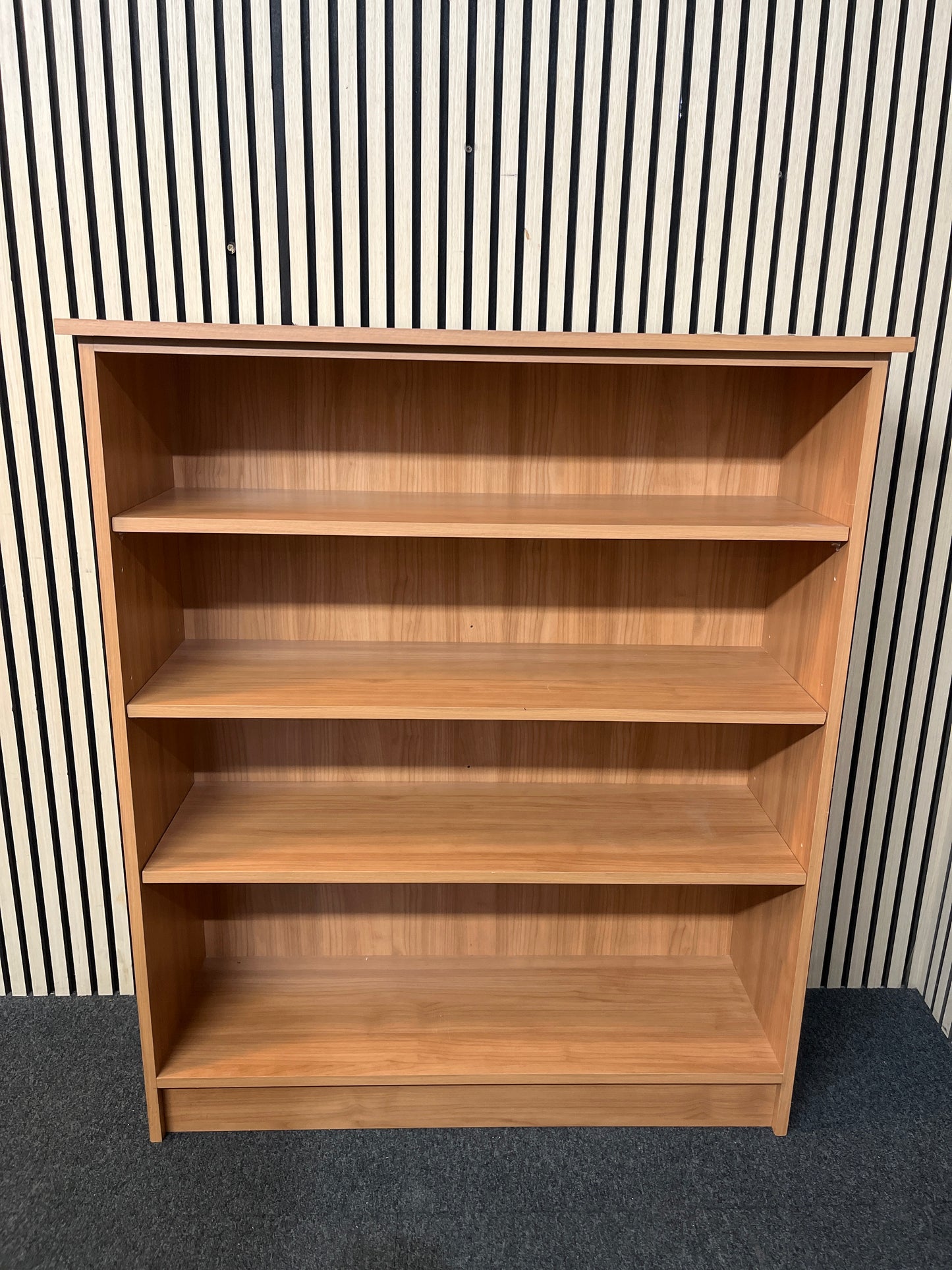 Beech laminate low open bookcase (H 122 x W 78 x D 42 cm) 3126