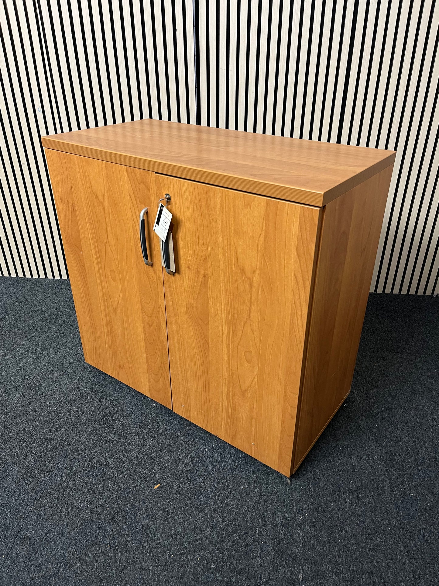 Cherry laminate low 2 door storage unit (H 80 x W 90 x D 45 cm) 2425