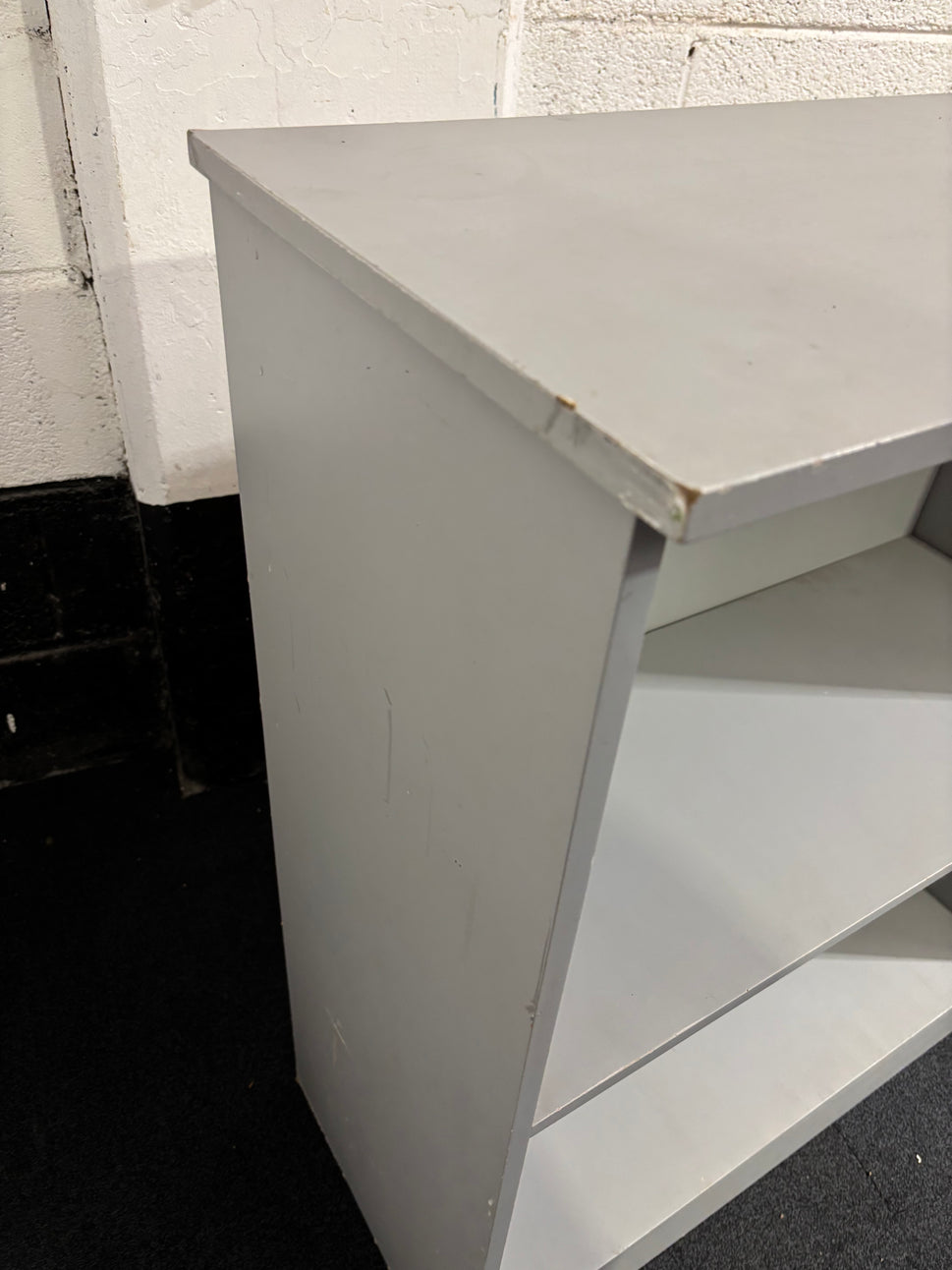 Grey mdf long low  4 section bookcase with adjustable shelves 93Hx148Lx35.5D