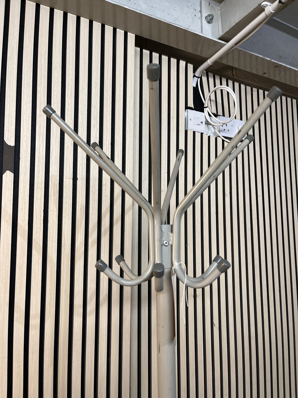 Ornate metal coat stand 2425