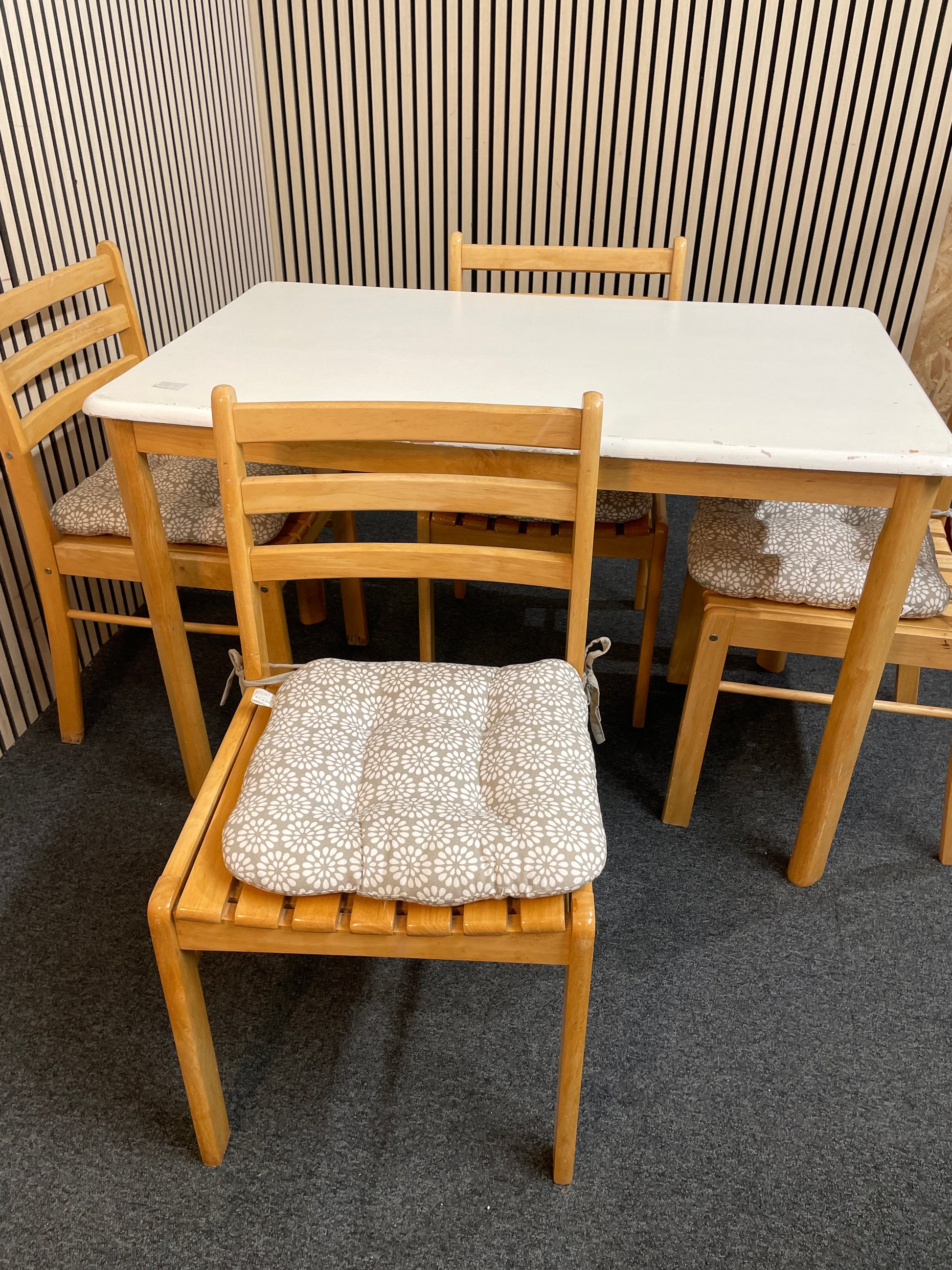 Rubberwood small rectangular kitchen table with 4 no. matching chairs  1126