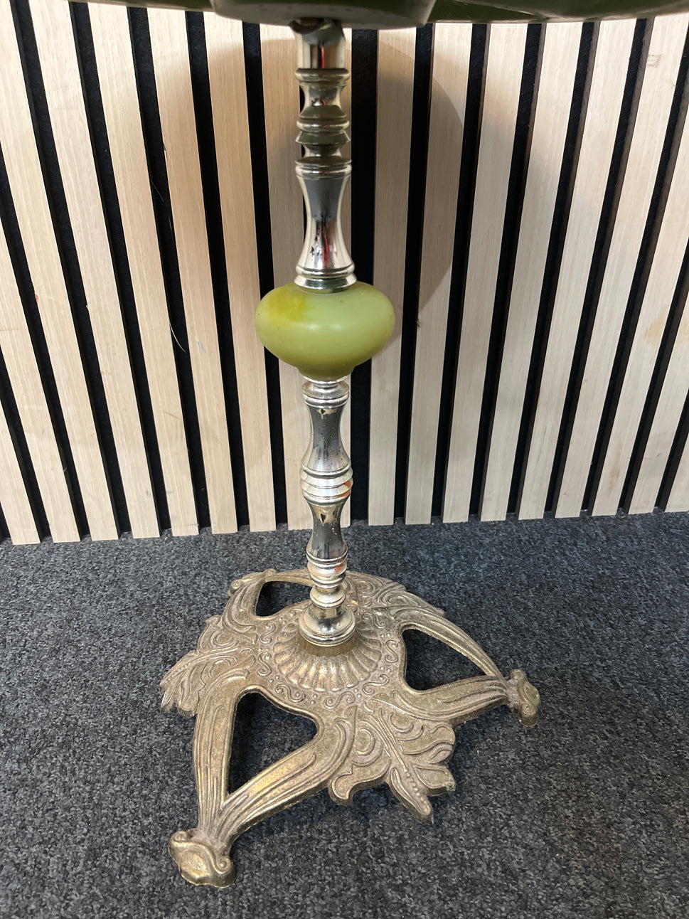 Marble green low circular occasional table, metal central base (H 49 x W 37 cm) 2425