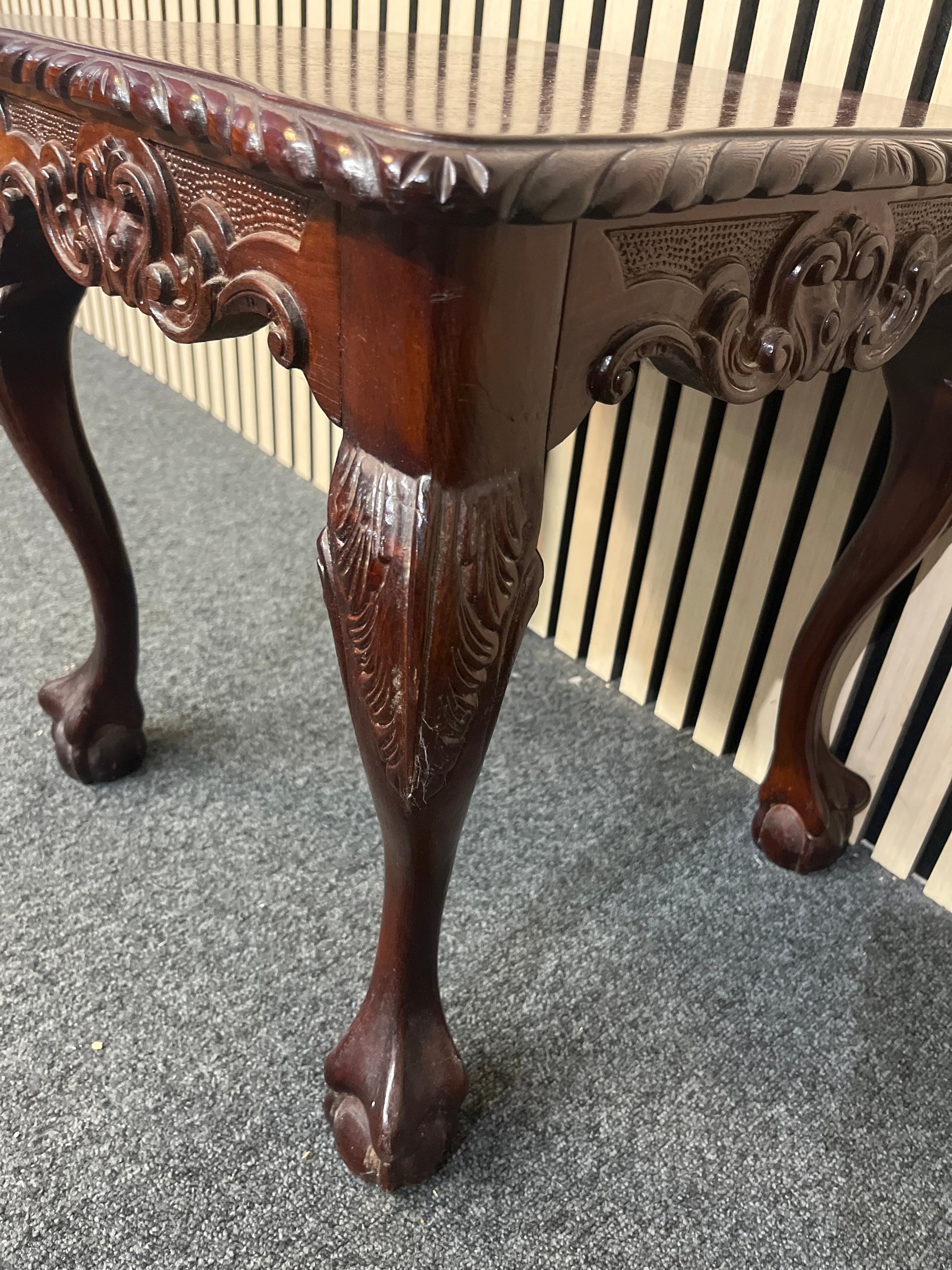 Ornate mahogany small lamp table 3325