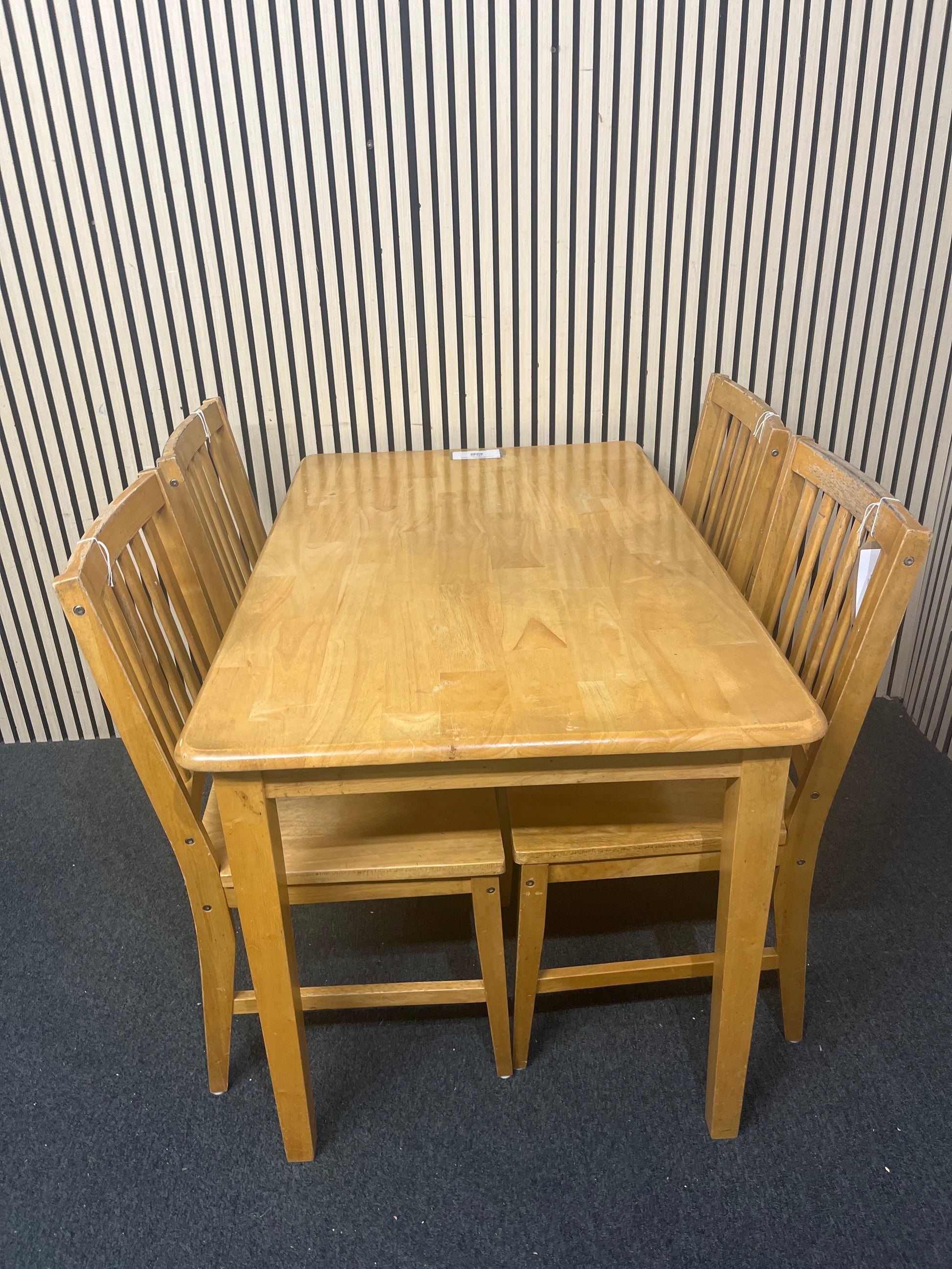 Rectangular beech dining table with 4 chairs (L 120 x W 75 cm)  44184