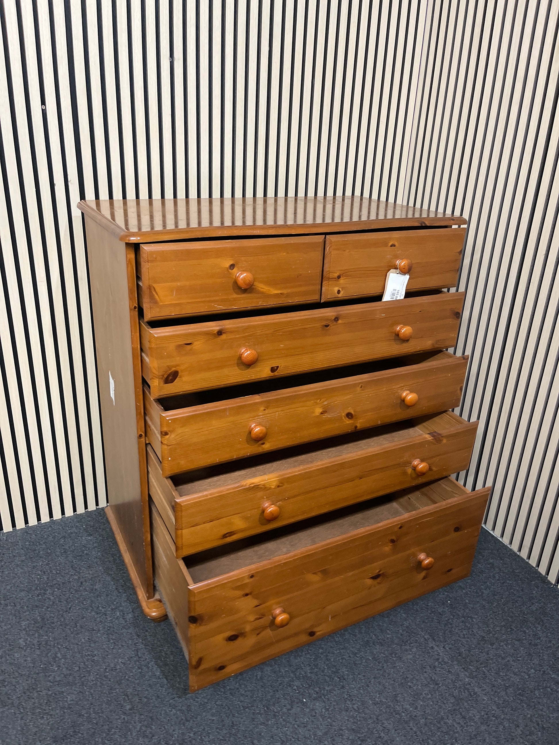 Tall solid pine 4+2 chest of drawers (H 111 x W 95 x D 53 cm) 3325