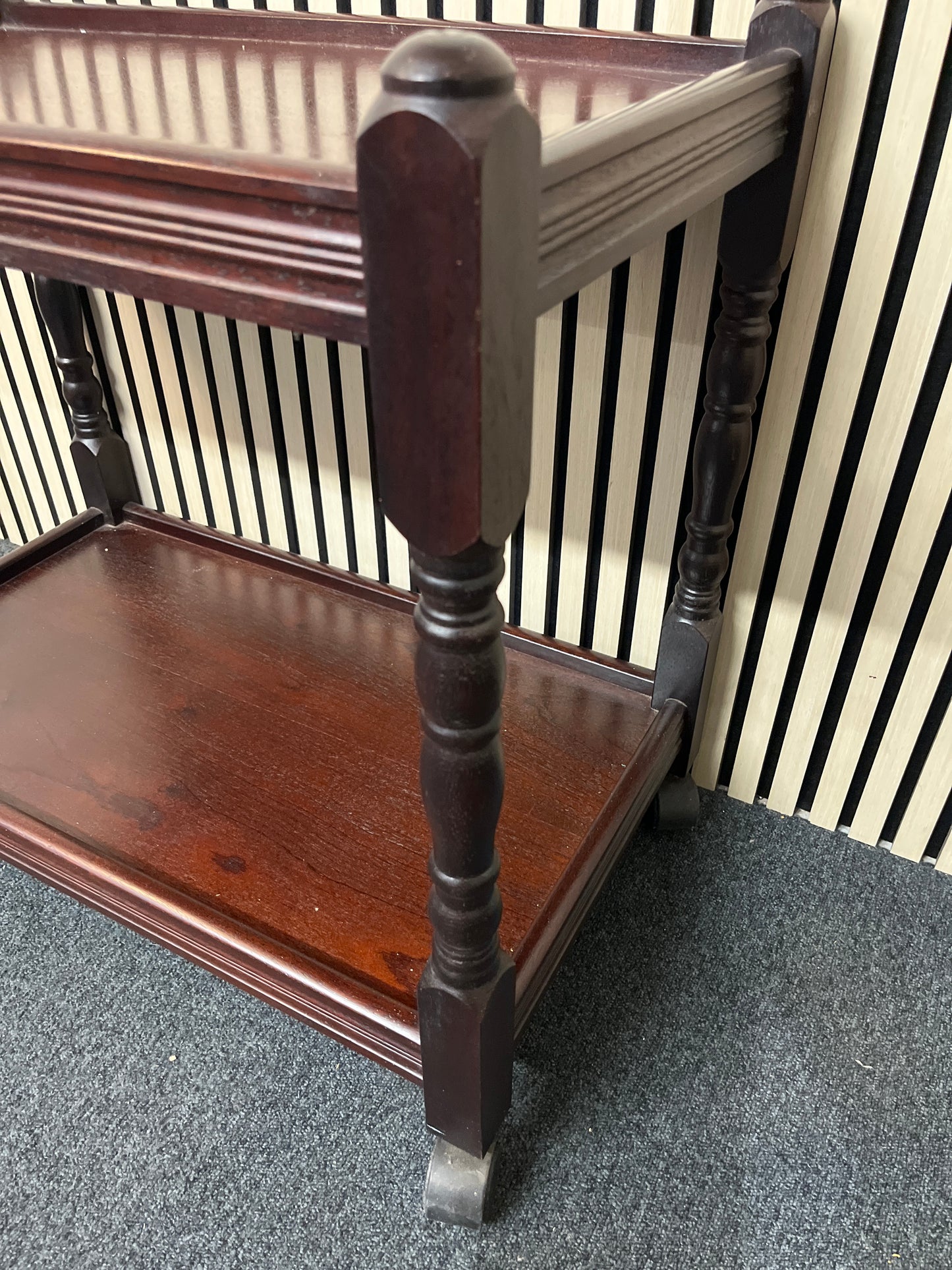 Mahogany tiered dumb waiter trolley on castors 3325