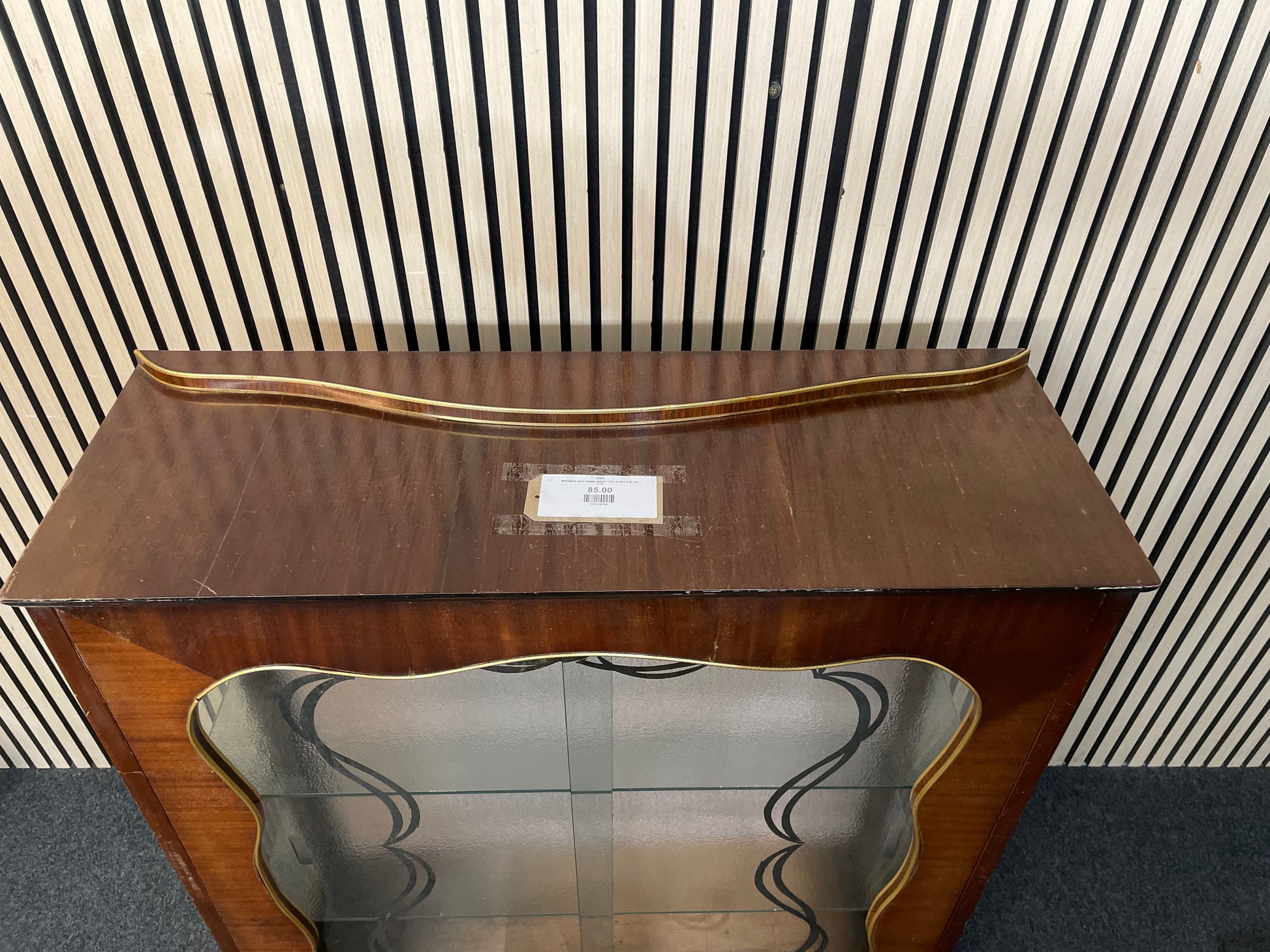 Mahogany glass display unit (H  118 x W 90 x D 30 cm) 3126