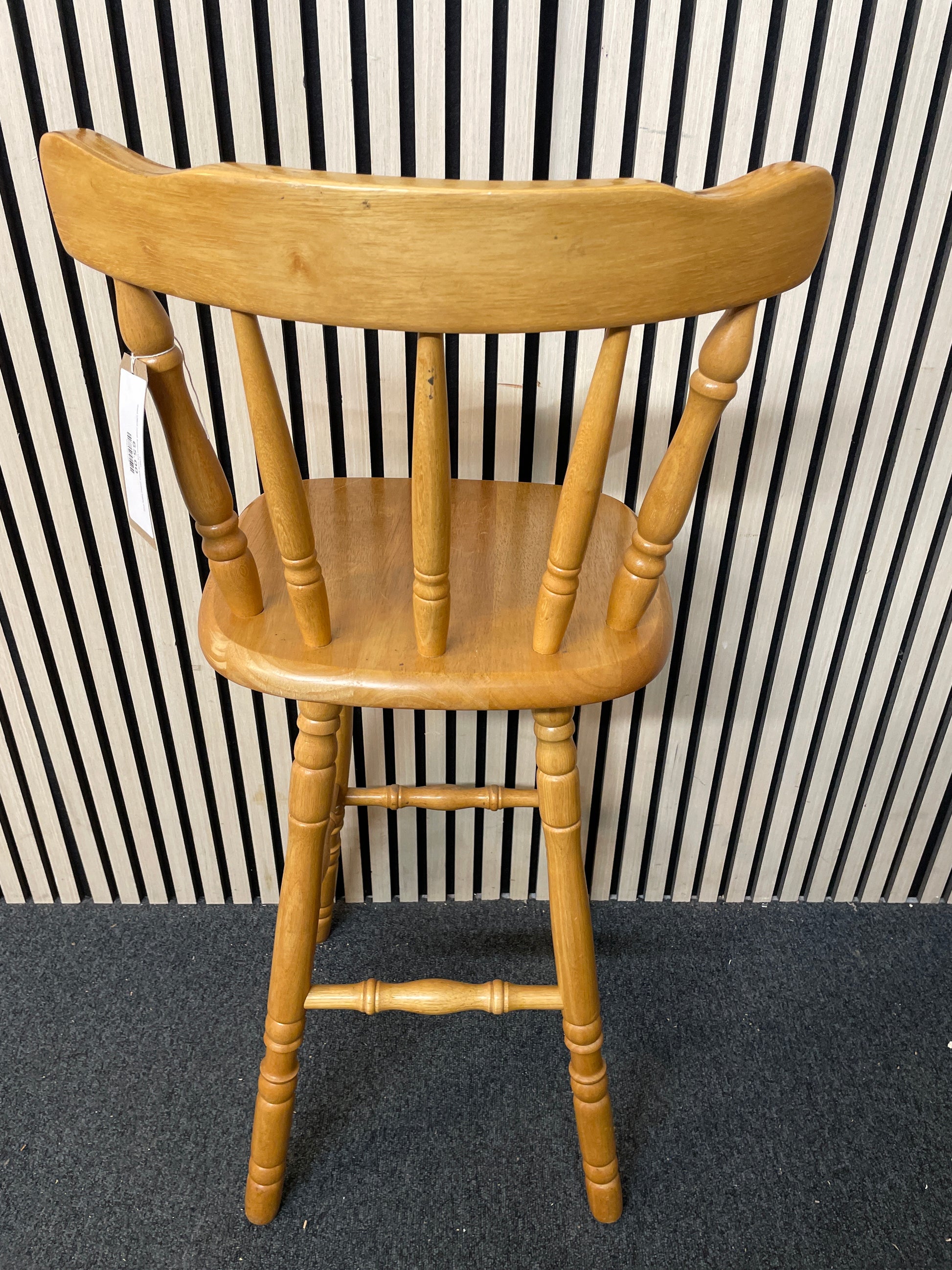 Tall rubberwood high bar stools with back 2425