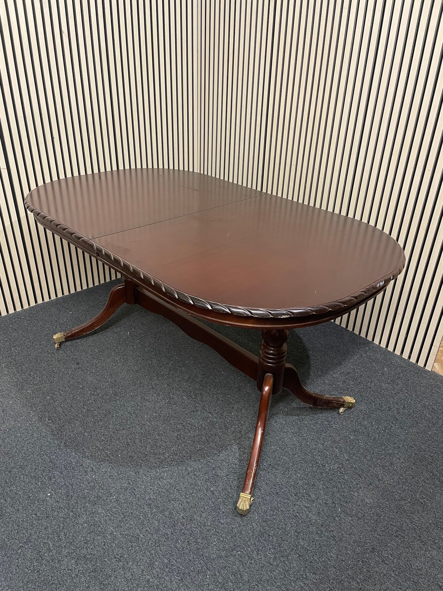 Rossmore Mahogany extendable oval dining table (L 158 - 208 x W 80 cm)   1226