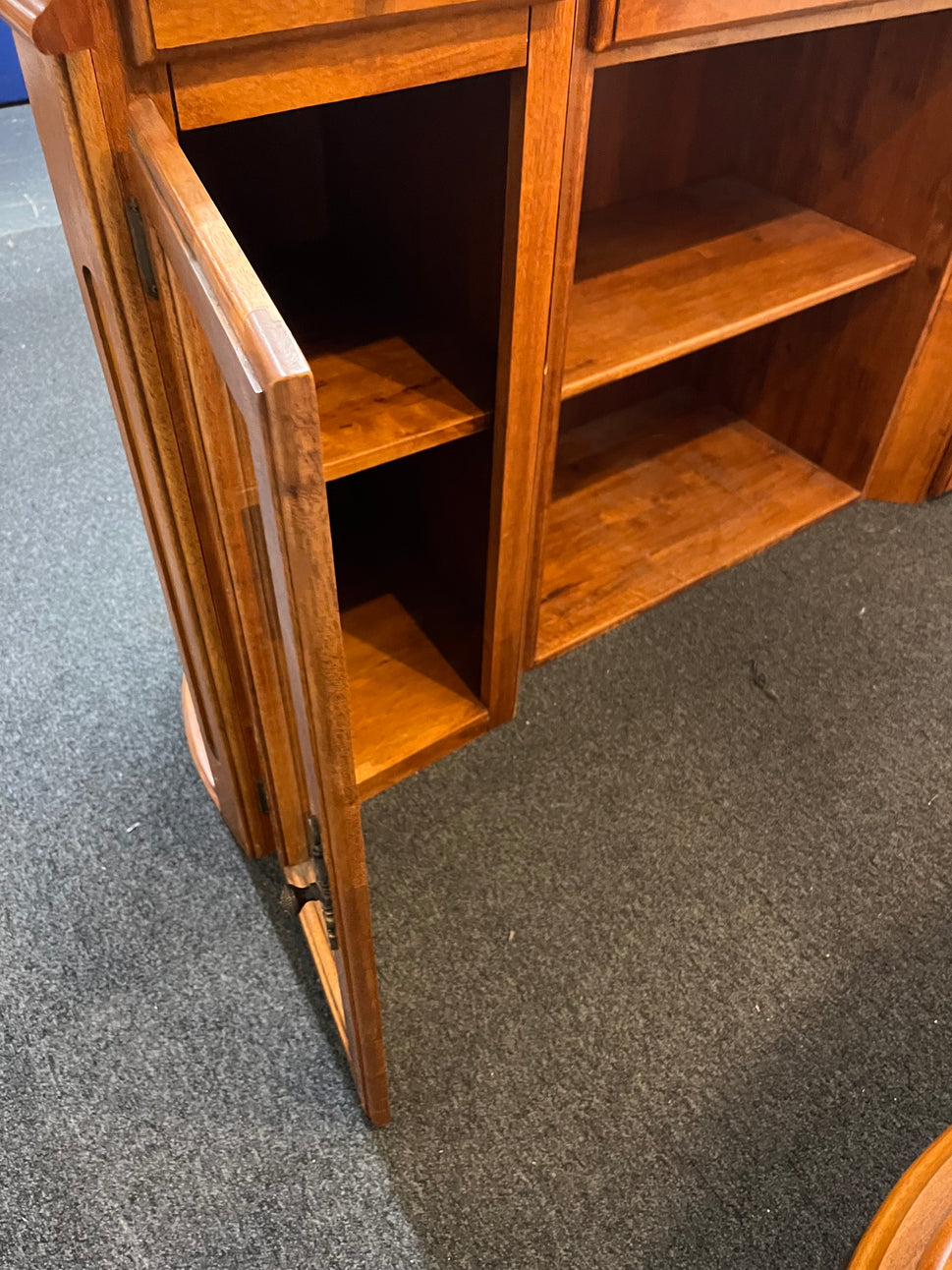 Ornate oak stained tall bar counter with storage drawers (Front H 110 x W 170 x D 60 cm) (Back  H 219 x W 177 x D 35 cm)