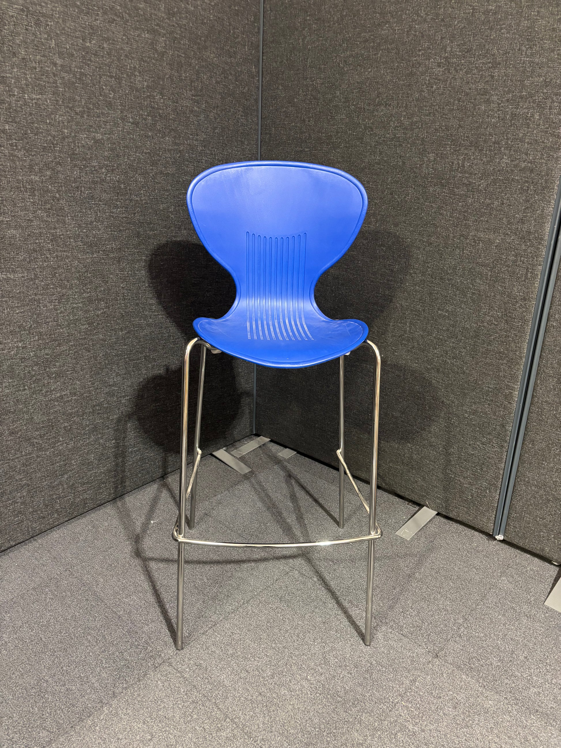 Sienna one piece shell stool with chrome legs - Various plastic seat colours
