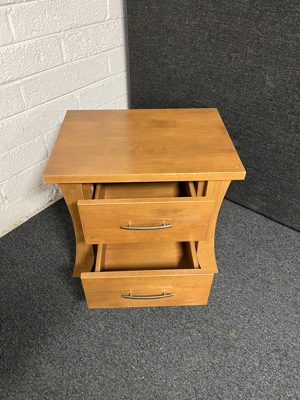 Oak low 2 drawer bedside locker  1225
