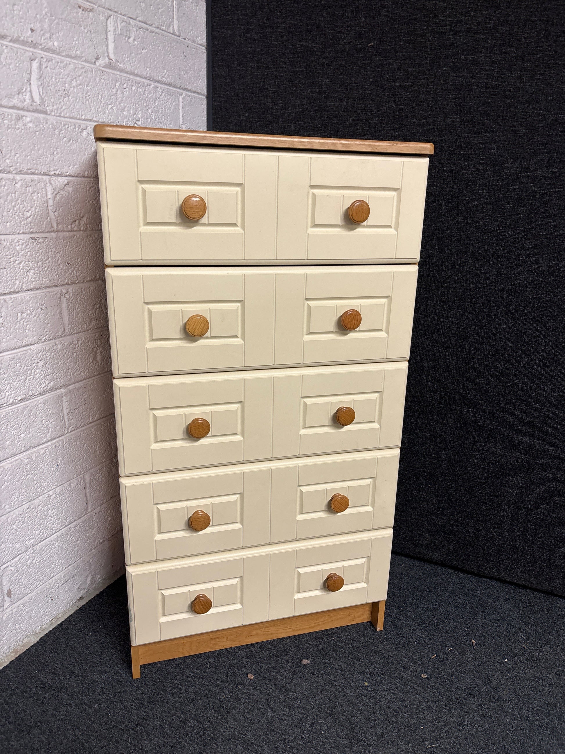 MDF framed oak laminate carcass cream painted tall 4 drawer chest 930Hx600Wx450D 1225