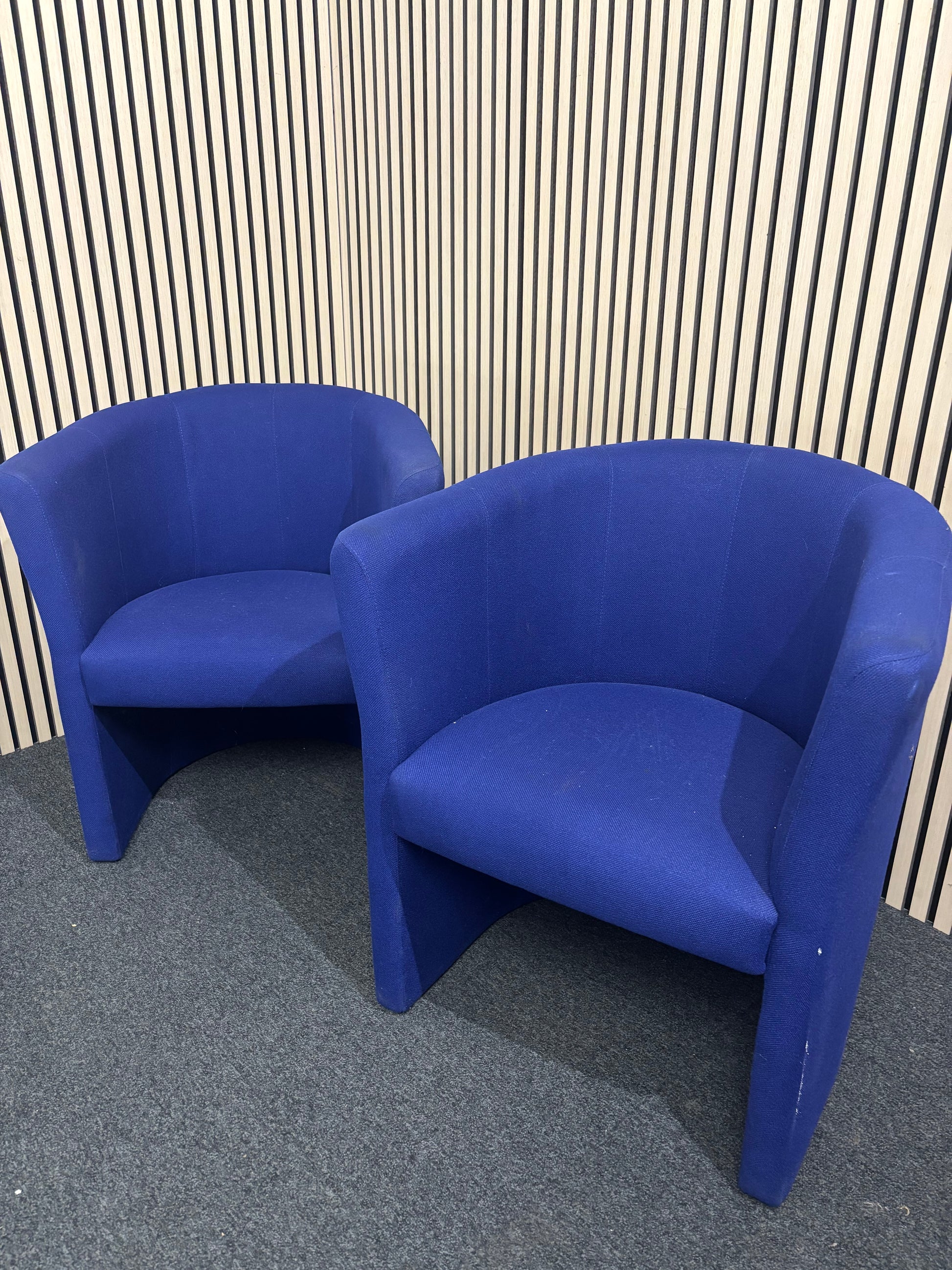 Bue Fabric Curved tub Chair