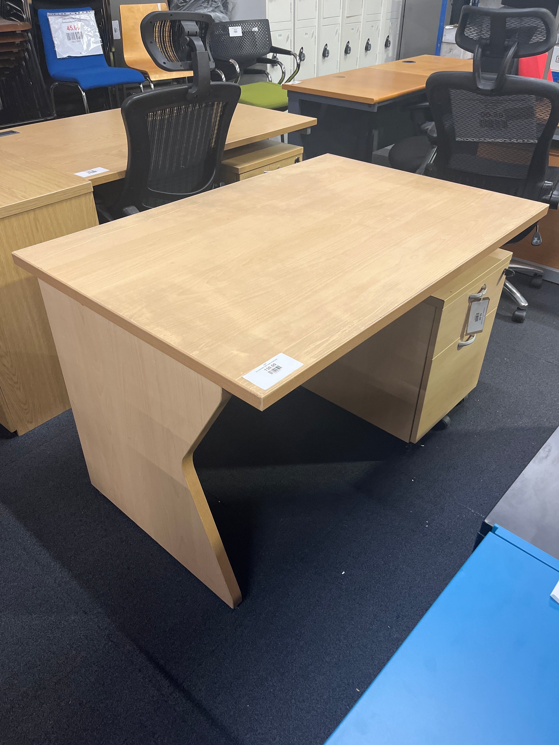 SECONDHAND 1200L maple straight desk