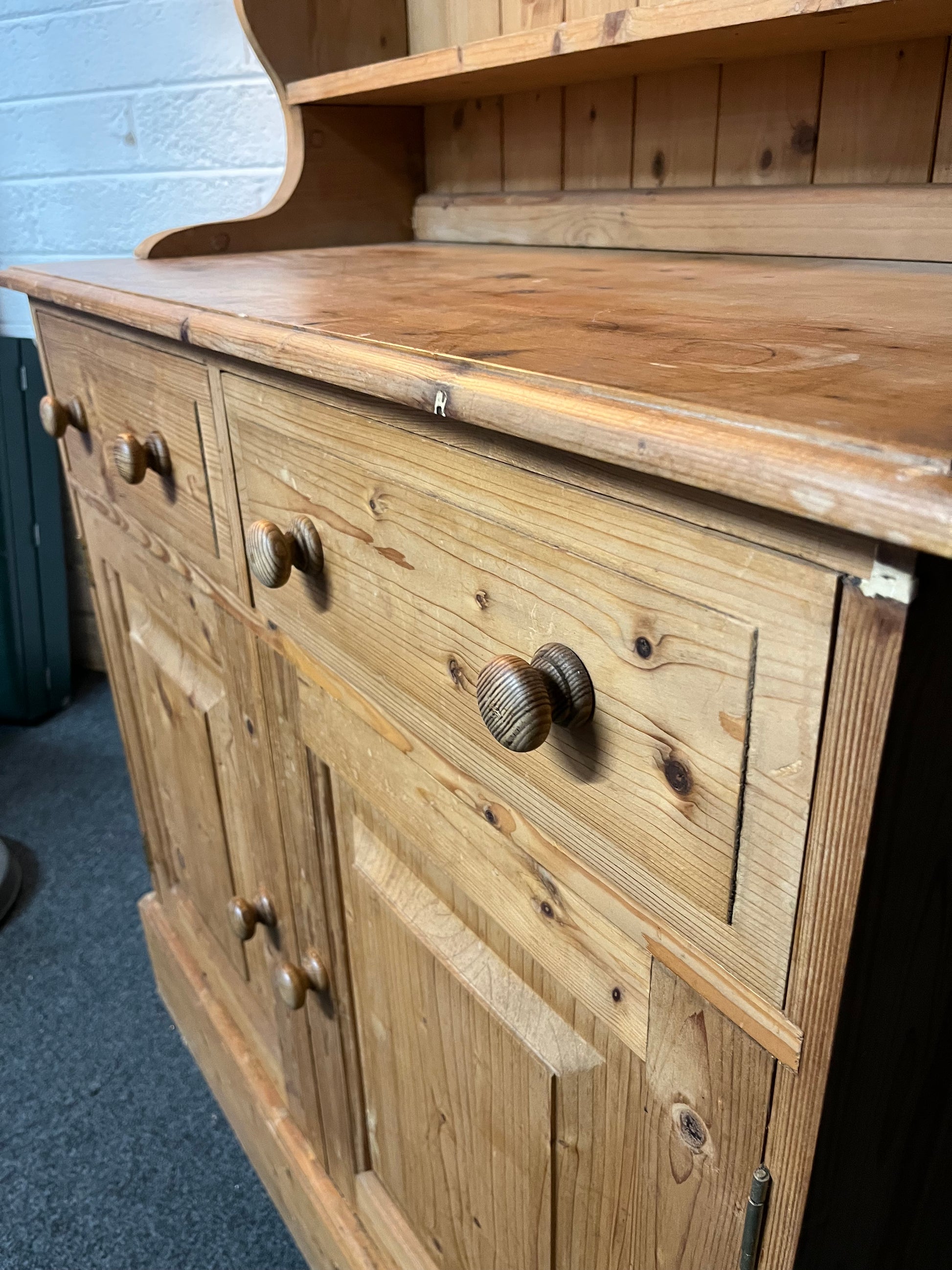 Solid pitch pine kitchen dresser (H 198 x W 91 x D 43 cm) 2225