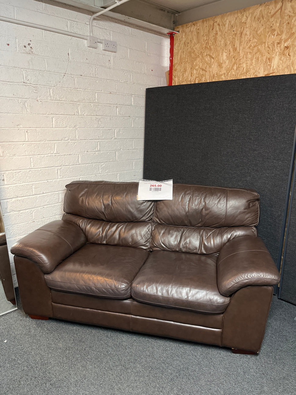 Large 2 seater dark brown leather sofa 3225