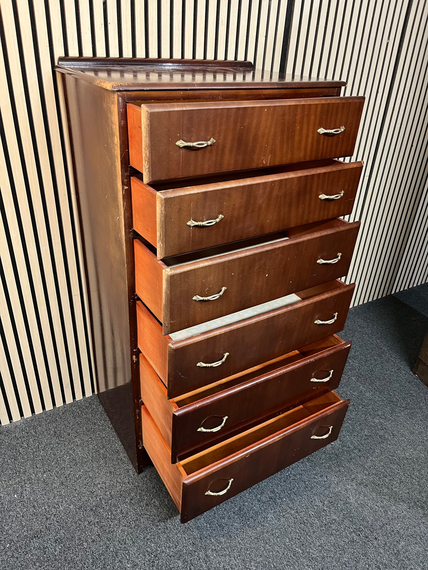 Mahogany chest of drawers (H 128 x W 68 x W 45 cm) 1226