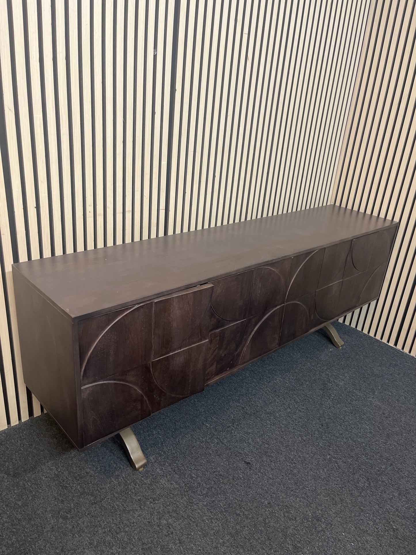 Solid dark teak stained low ornate 4 door sideboard 180Lx40Dx70H 43534