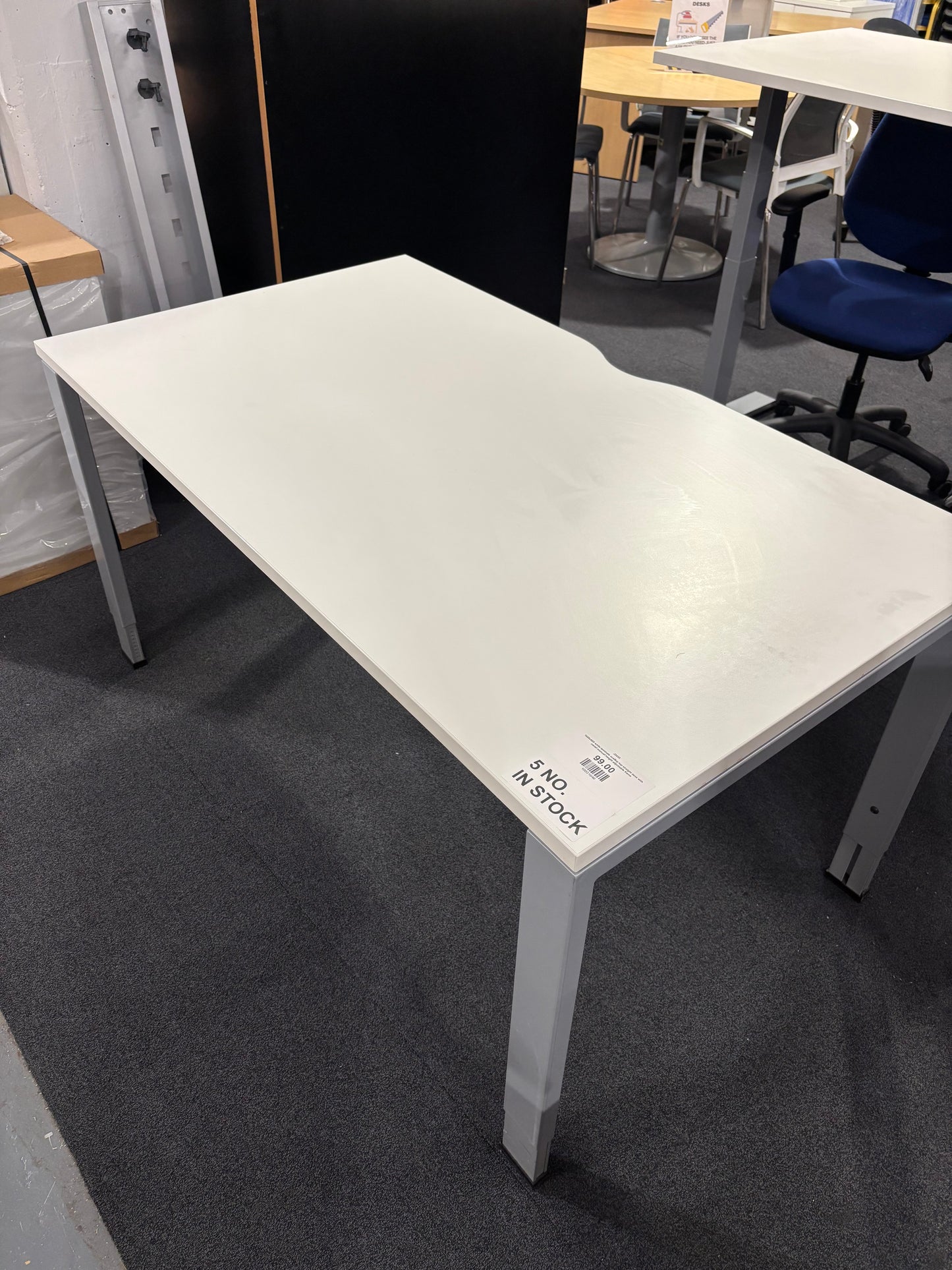 1600x800 white laminate scallop top straight desk with metal manual height adjustable frame