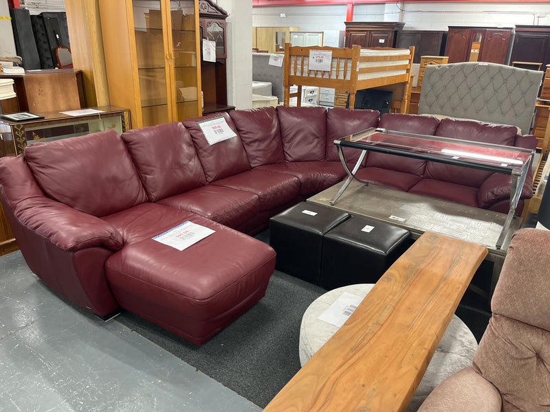 Natuzzi real wine leather corner sectional sofa (lengths each way 310, 290 cm)  44243
