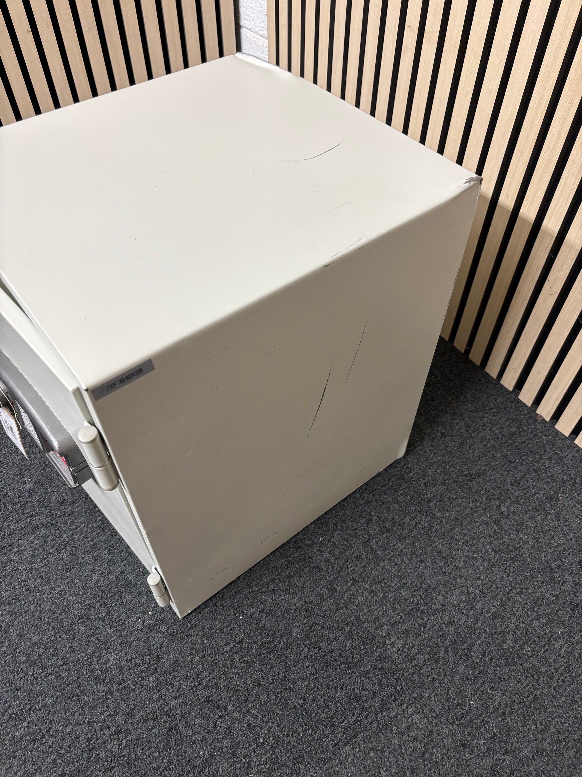 Phoenix fireproof digital safe. Battery operated. No key. Overwrite code. Dims 52Hx40Wx44D