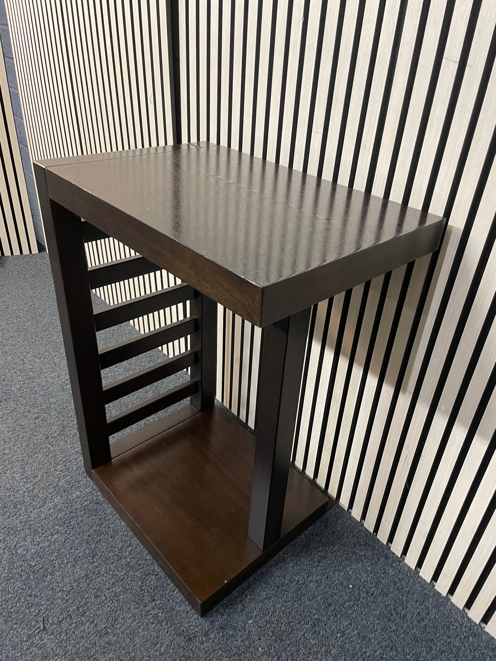 Modern darkwood box style lamp table (H 54 x W 40 x 34 cm) 4225