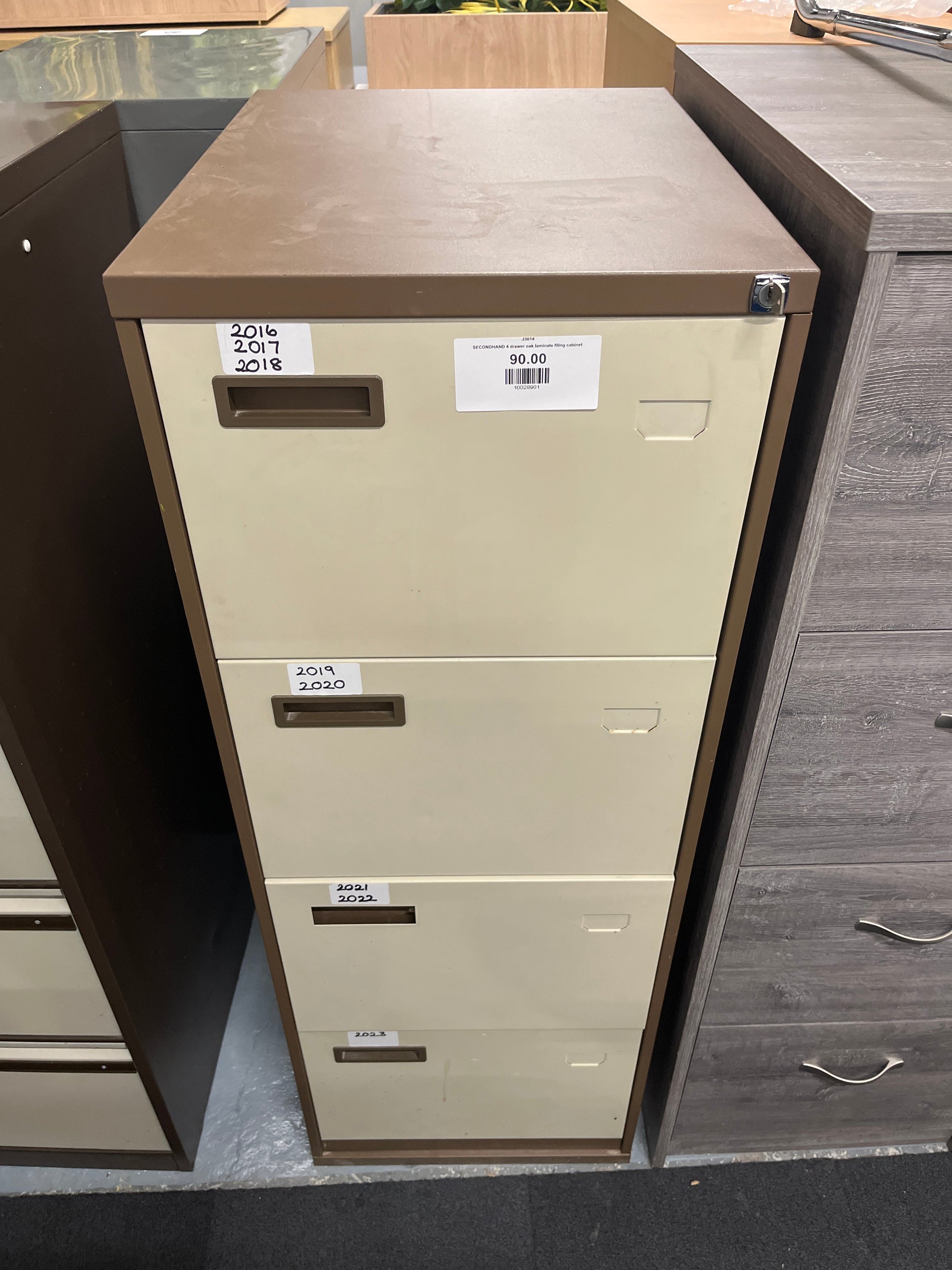 SECONDHAND 4 drawer oak laminate filing cabinet%A0