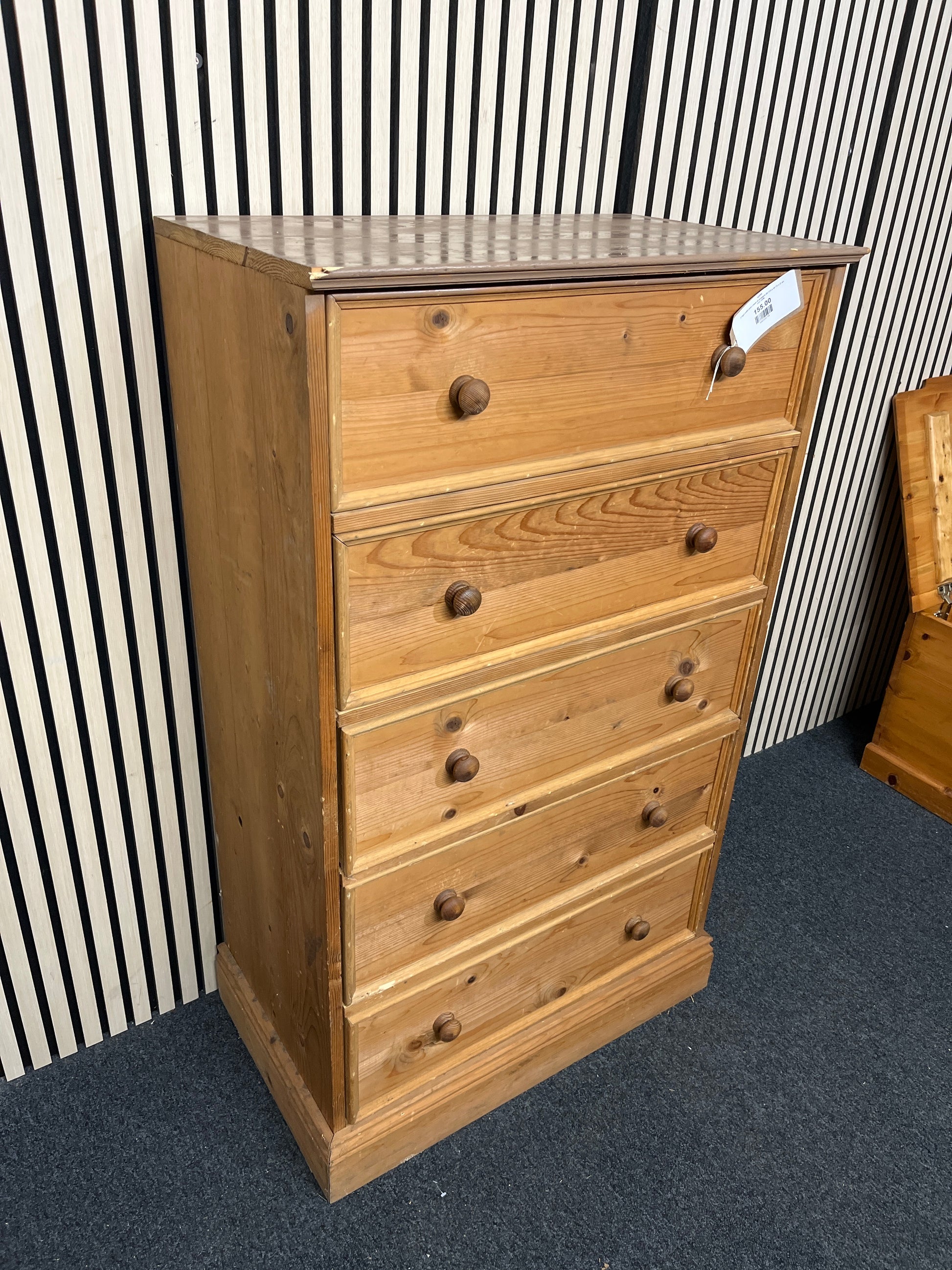 5 high solid pine chest of drawers (H 123 x W 73 x D 43 cm) 1226