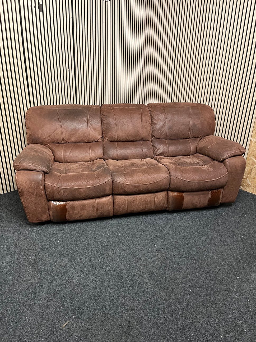 3 seater brown suede fabric recliner armchair 1226