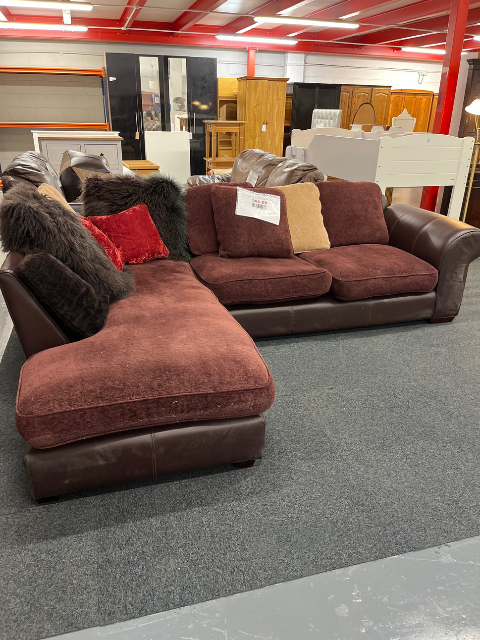 Large sectional corner mauve fabric sofa suite  1225